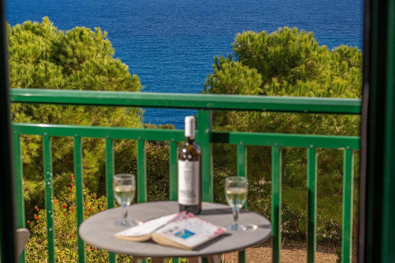 Villa Dinos with swimming pool