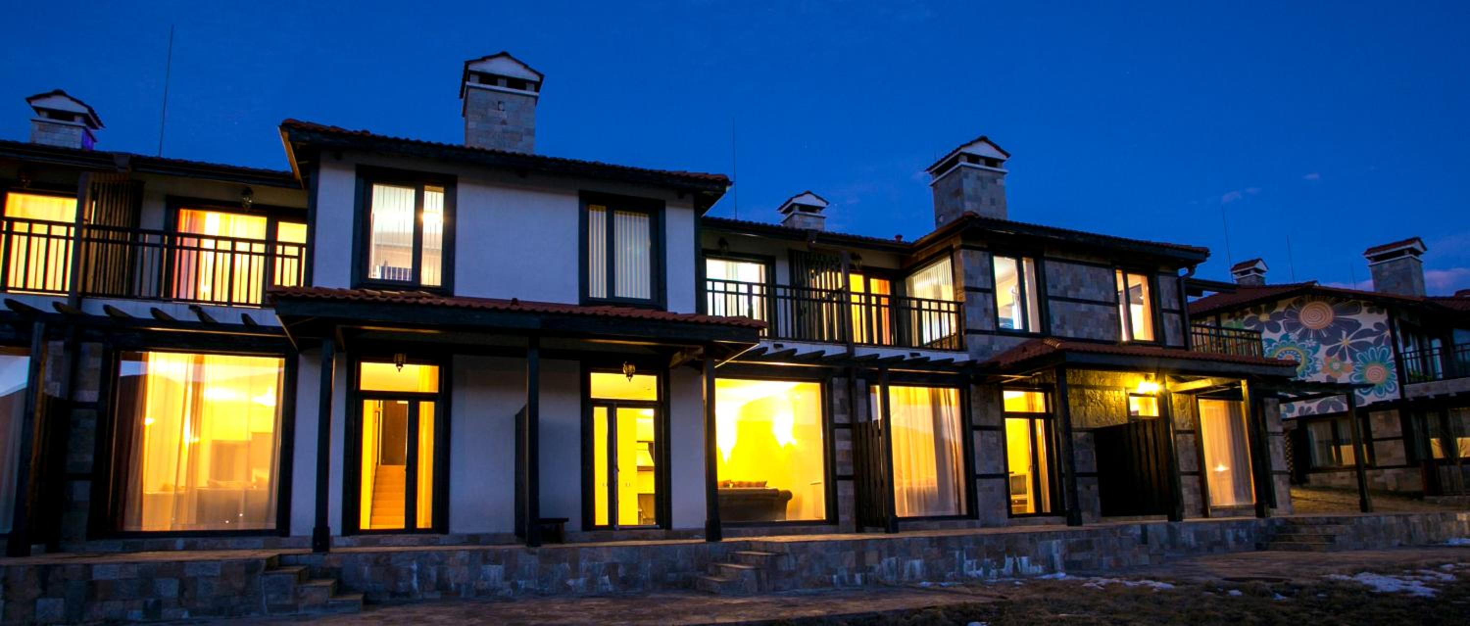 Къщи за гости КООП Добринище - Holiday Villages COOP Dobrinishte