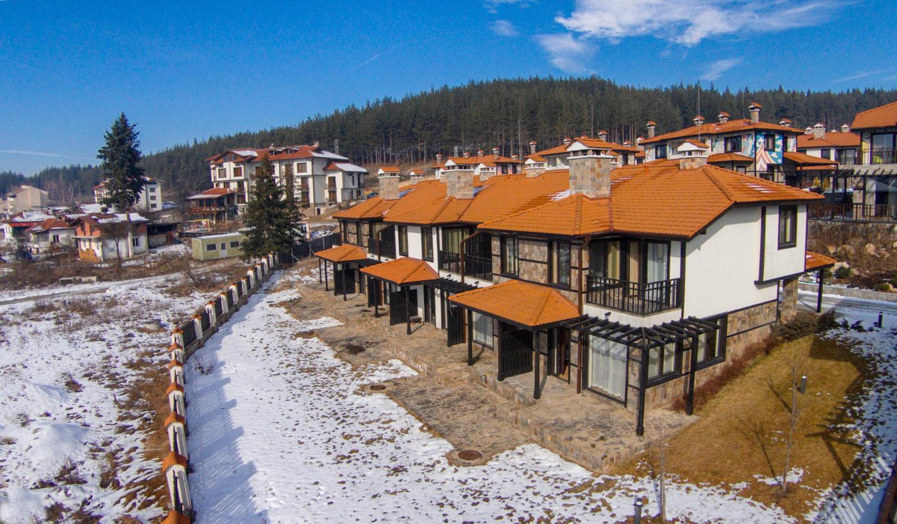 Къщи за гости КООП Добринище - Holiday Villages COOP Dobrinishte