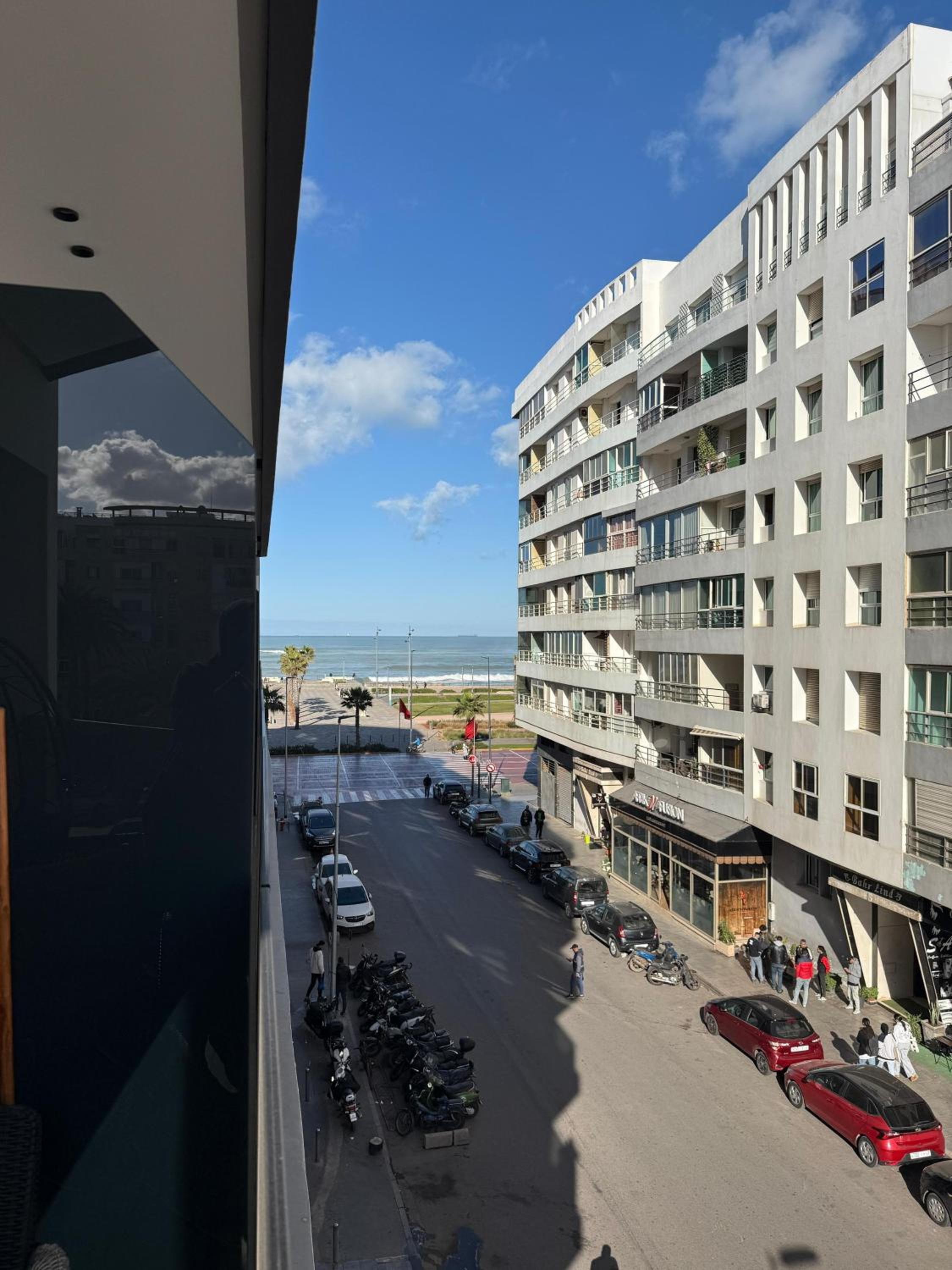 Beautiful new studio with a Seaview 8