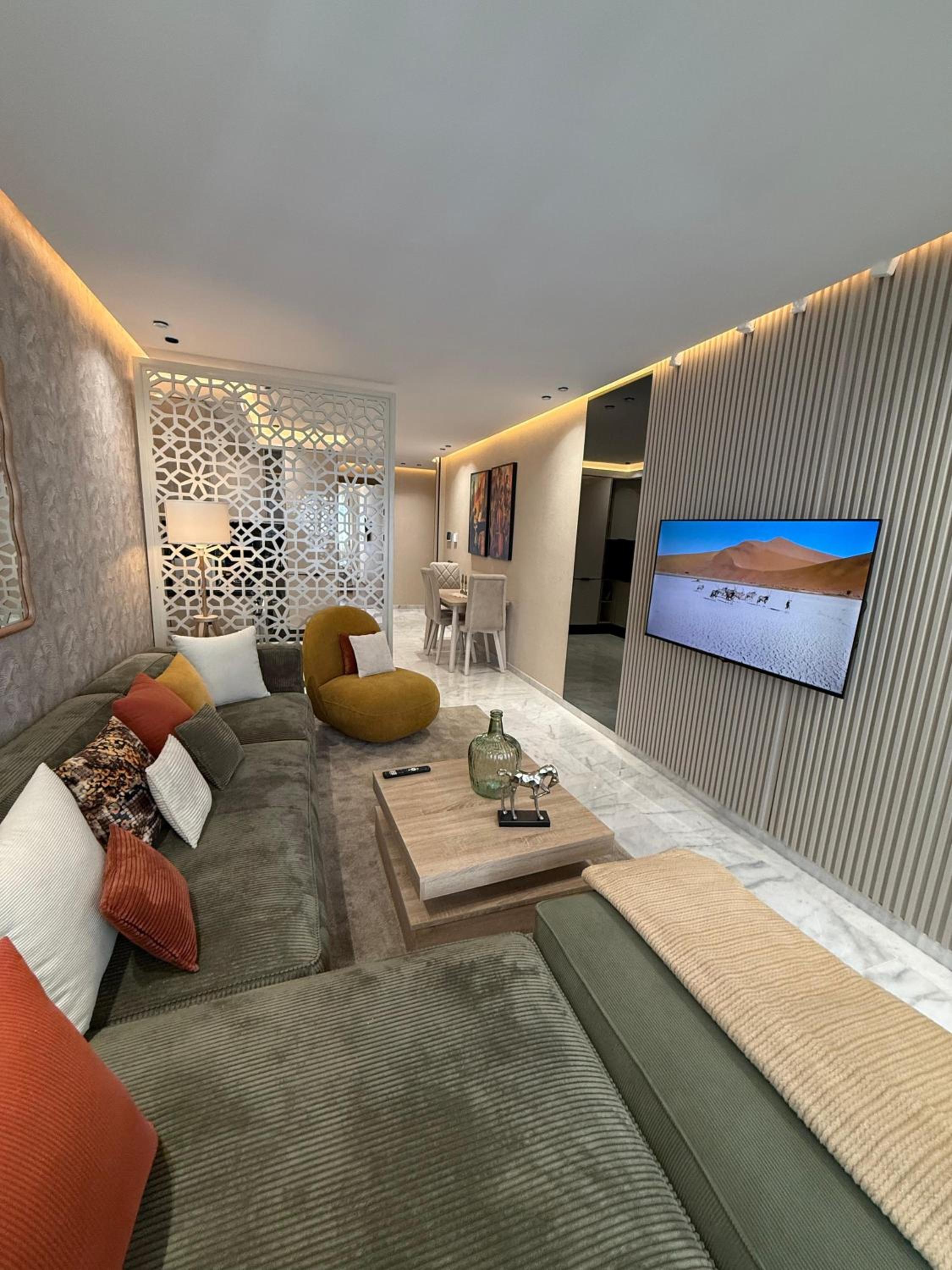 Beautiful new studio with a Seaview 8