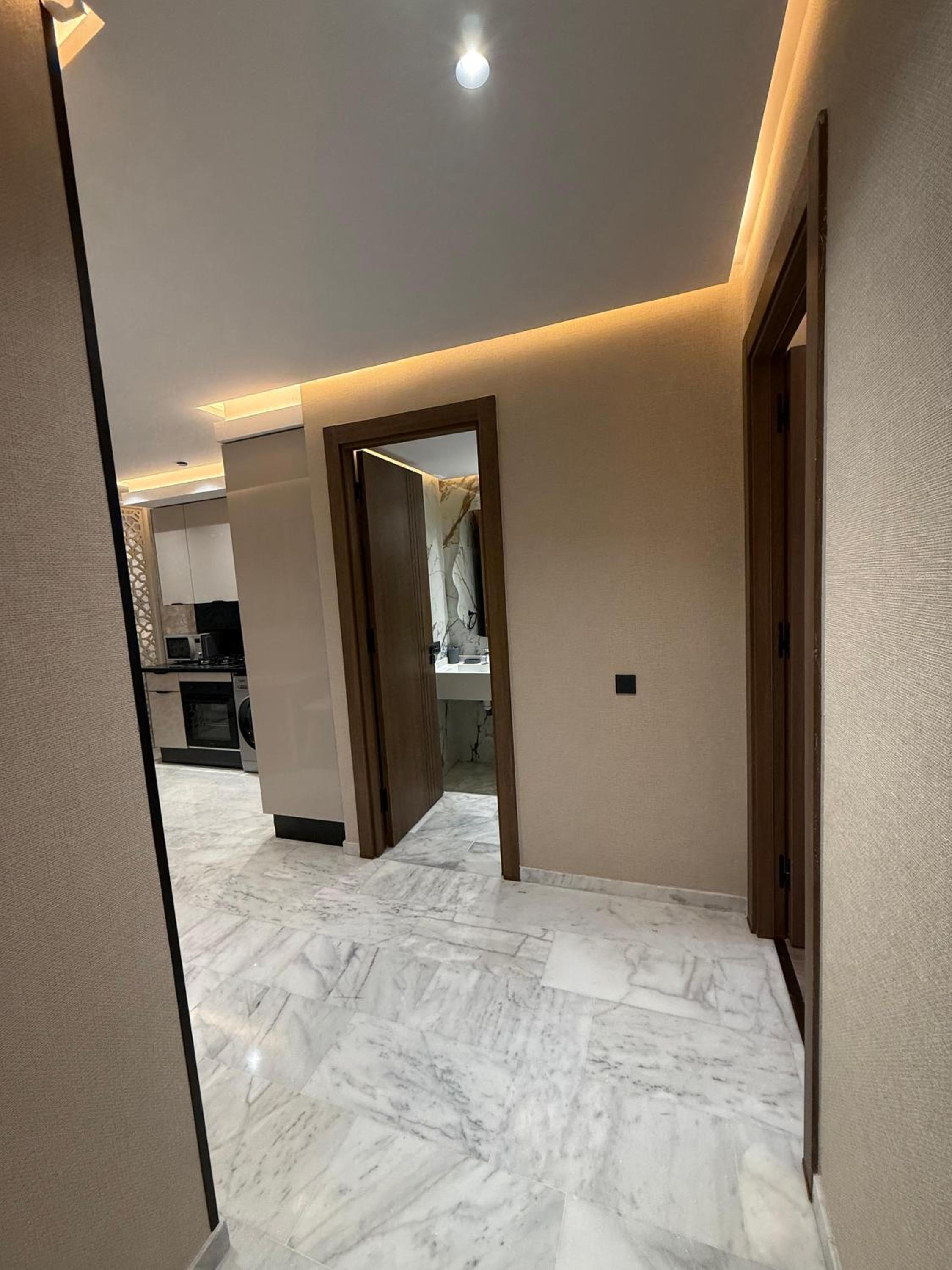 Beautiful new studio with a Seaview 8