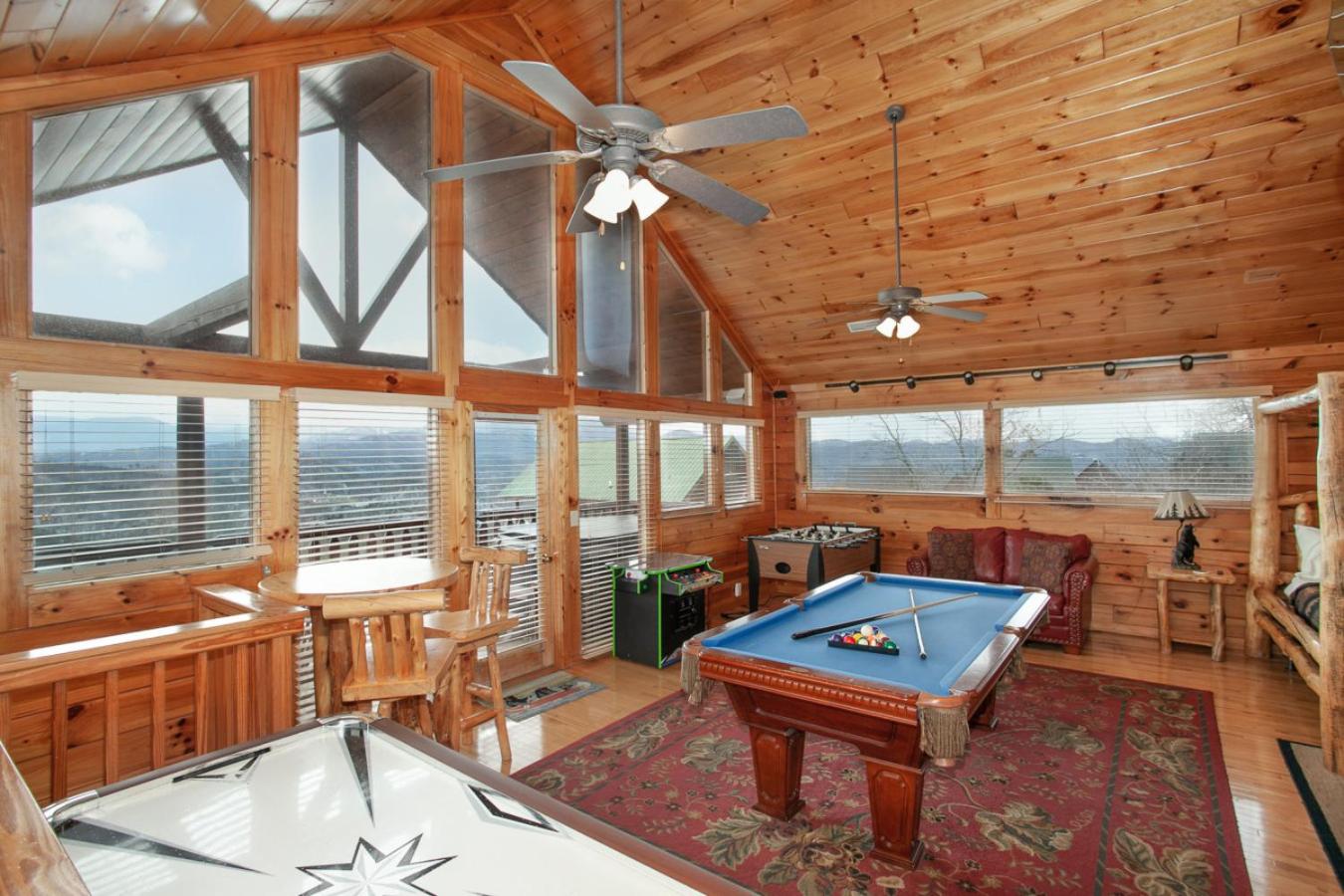 Valley View Cabin View Hot Tub Fireplace Grill