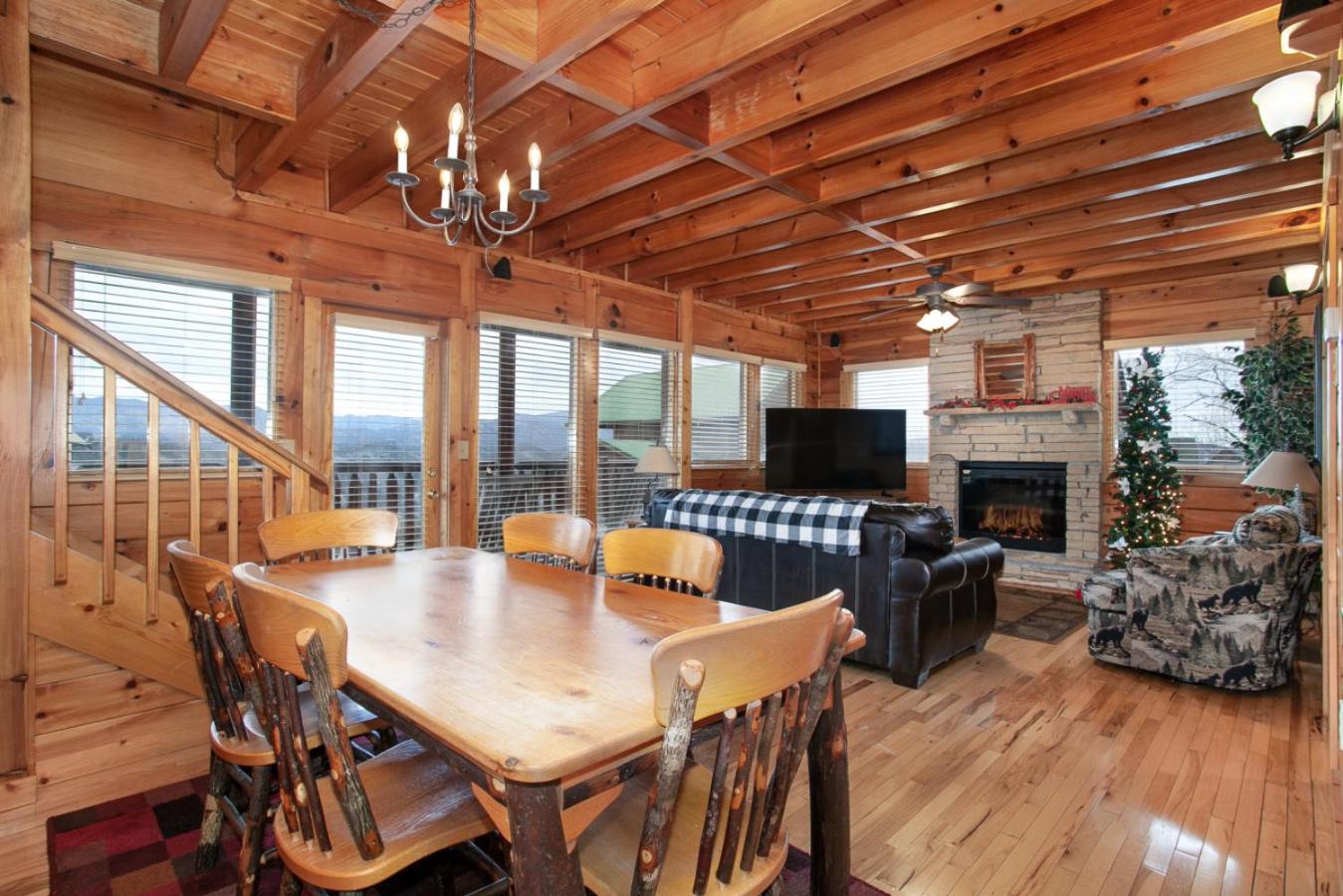 Valley View Cabin View Hot Tub Fireplace Grill