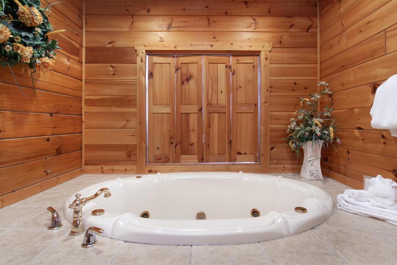 Valley View Cabin View Hot Tub Fireplace Grill