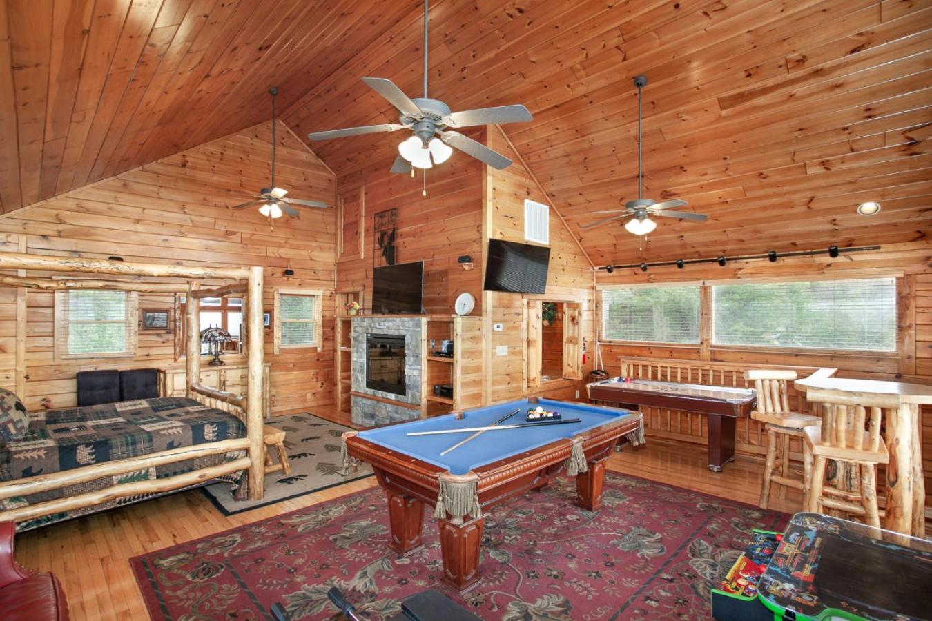 Valley View Cabin View Hot Tub Fireplace Grill