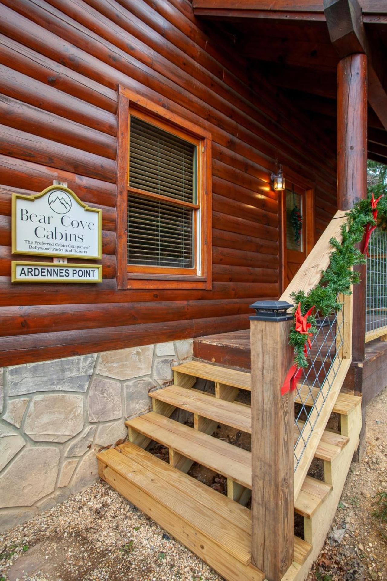 Valley View Cabin View Hot Tub Fireplace Grill
