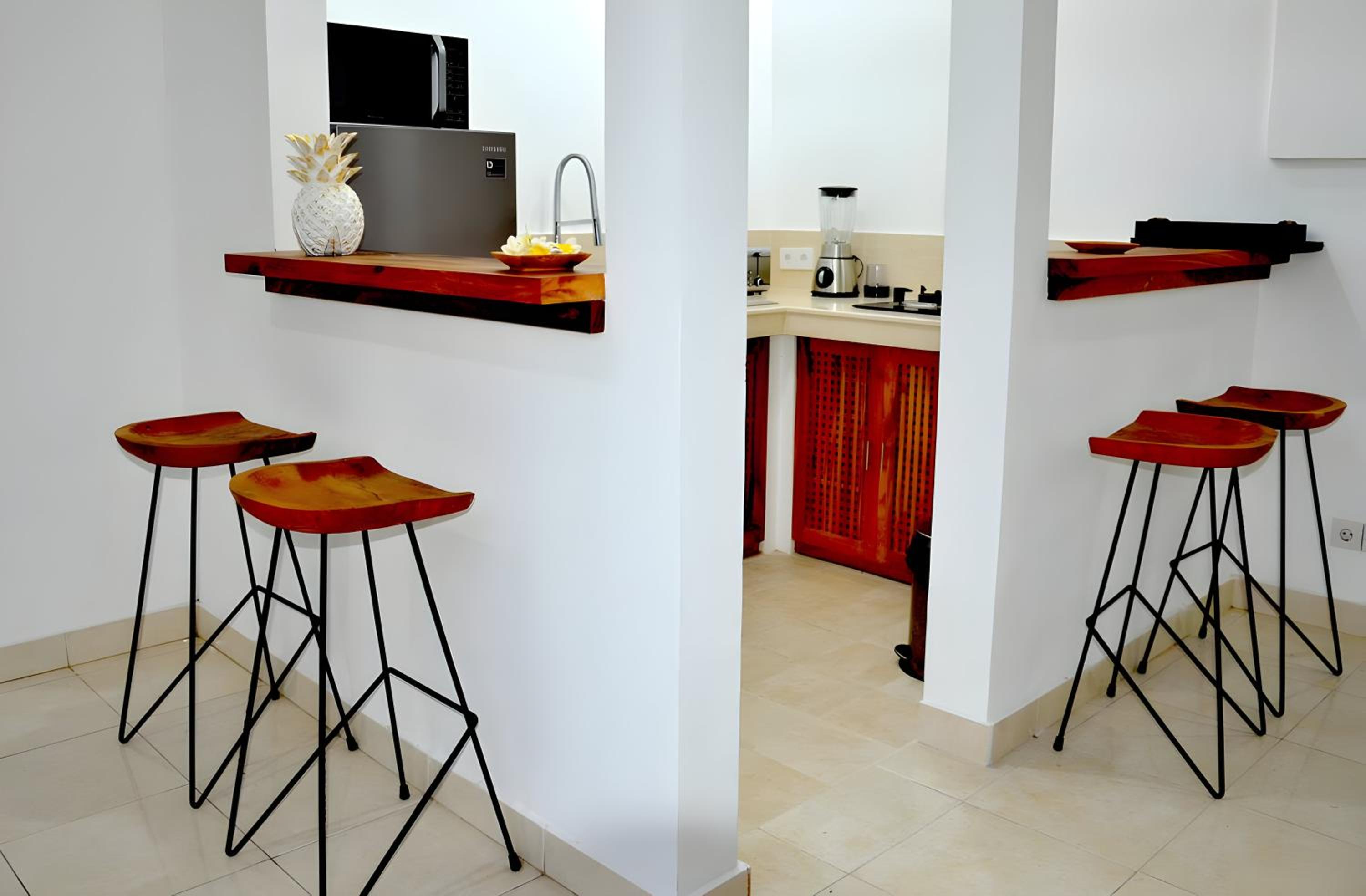 Villa Kangaroo Seminyak, 2BR private pool villa close to double six beach