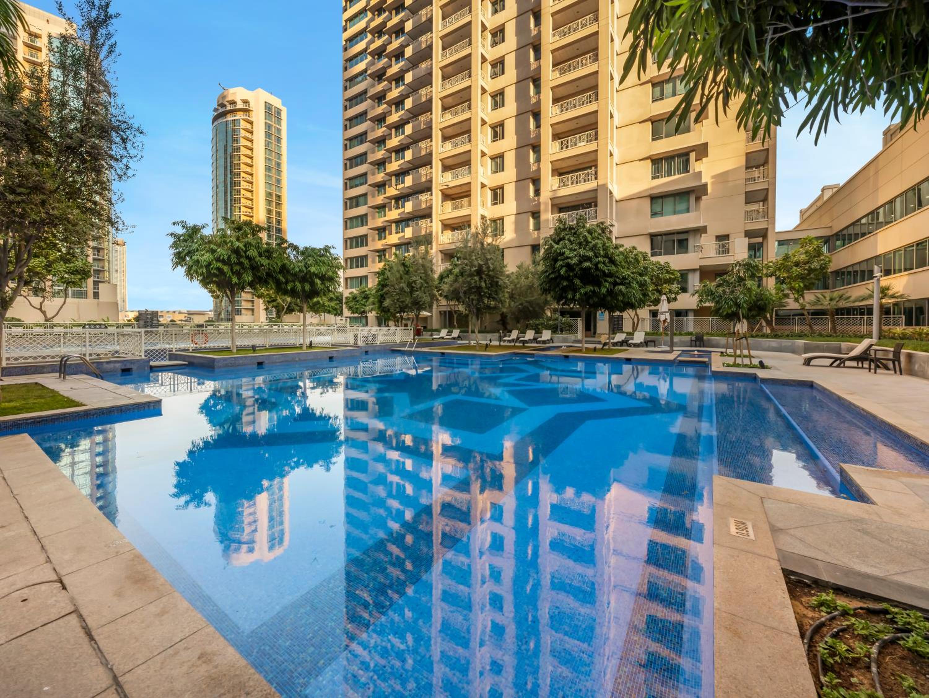 Royal Vista - Luxury 3BR Apartment at 29 Boulevard Tower - Downtown