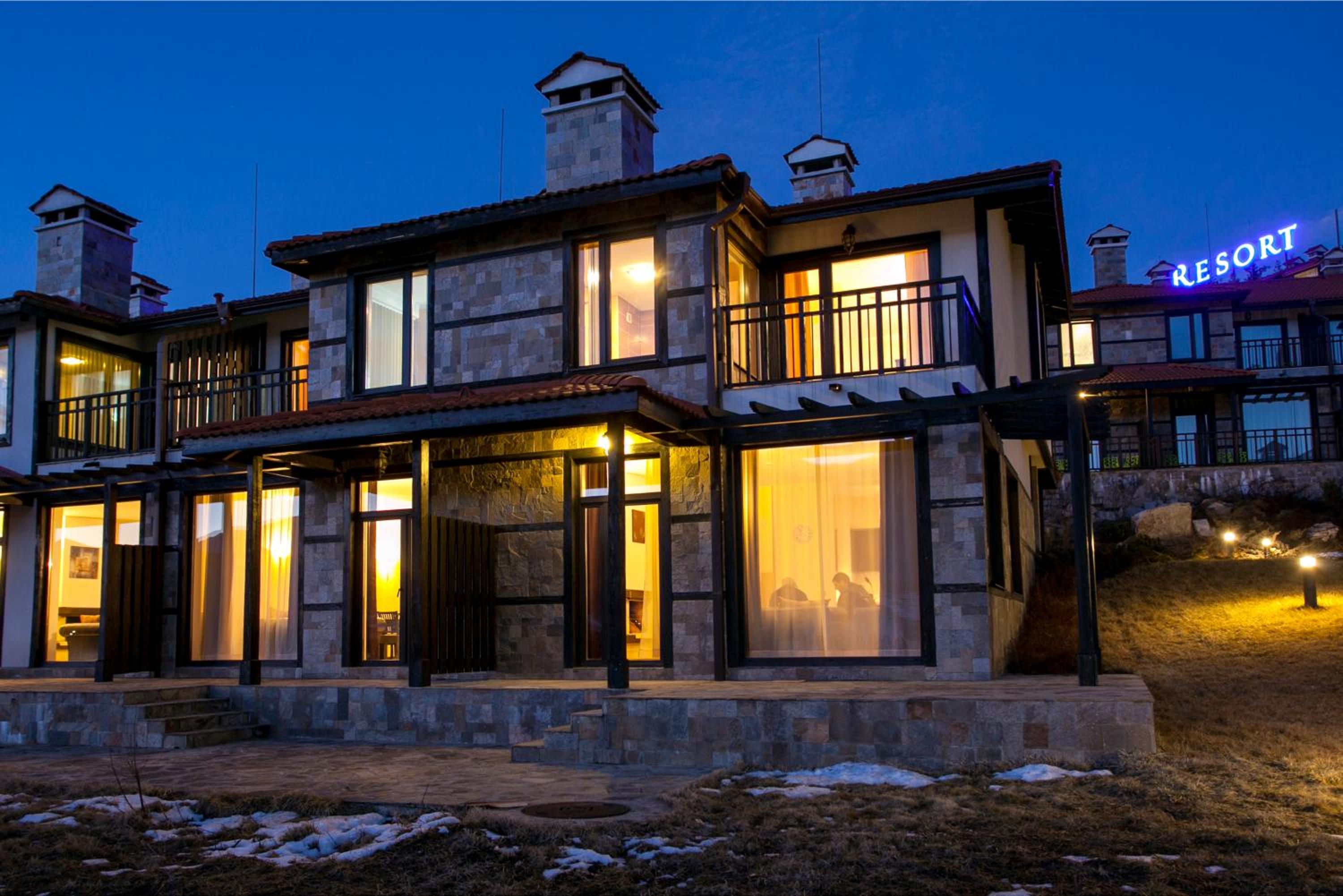 Къщи за гости КООП Добринище - Holiday Villages COOP Dobrinishte
