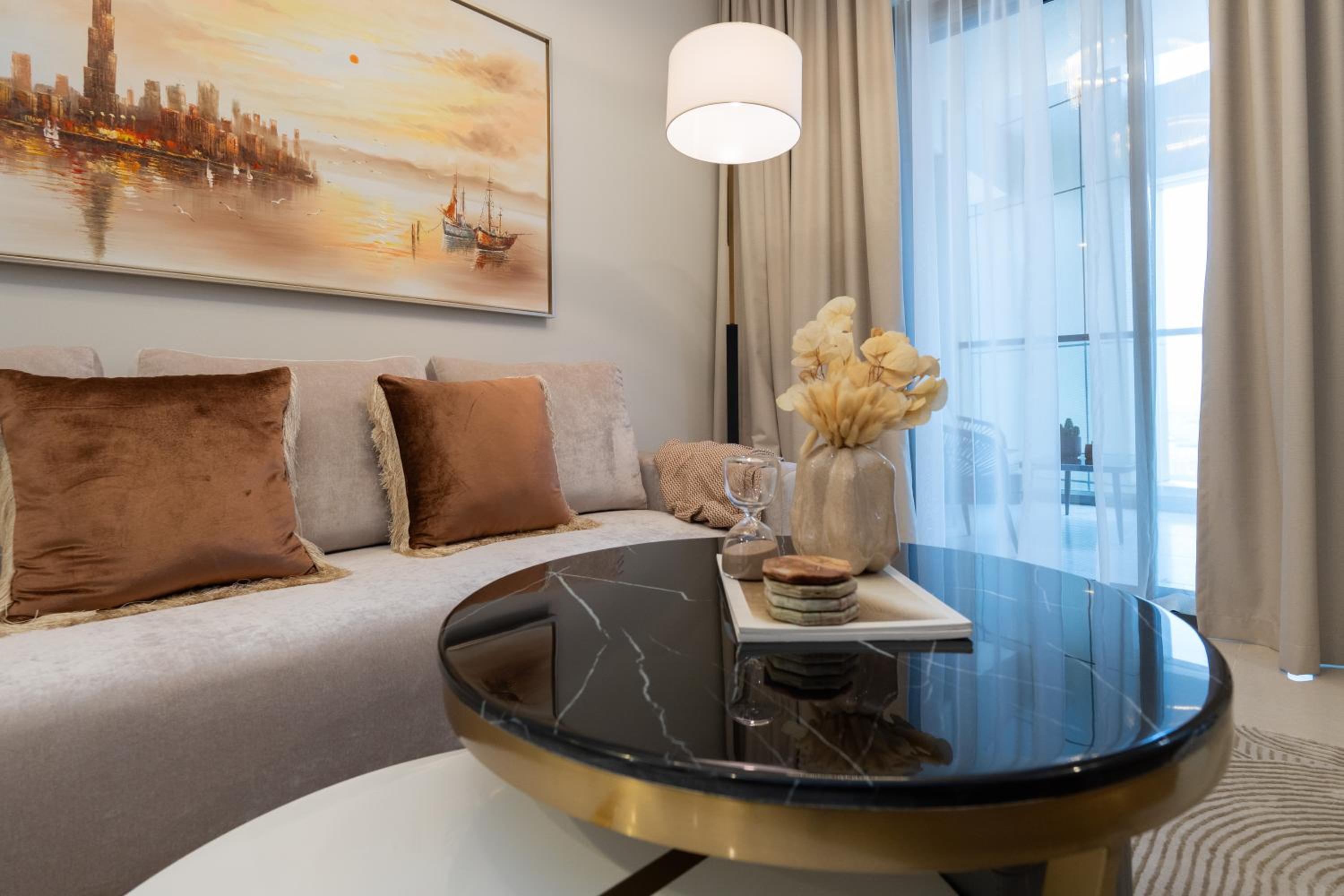 Keyrock Living - Luxury Stay in Business Bay