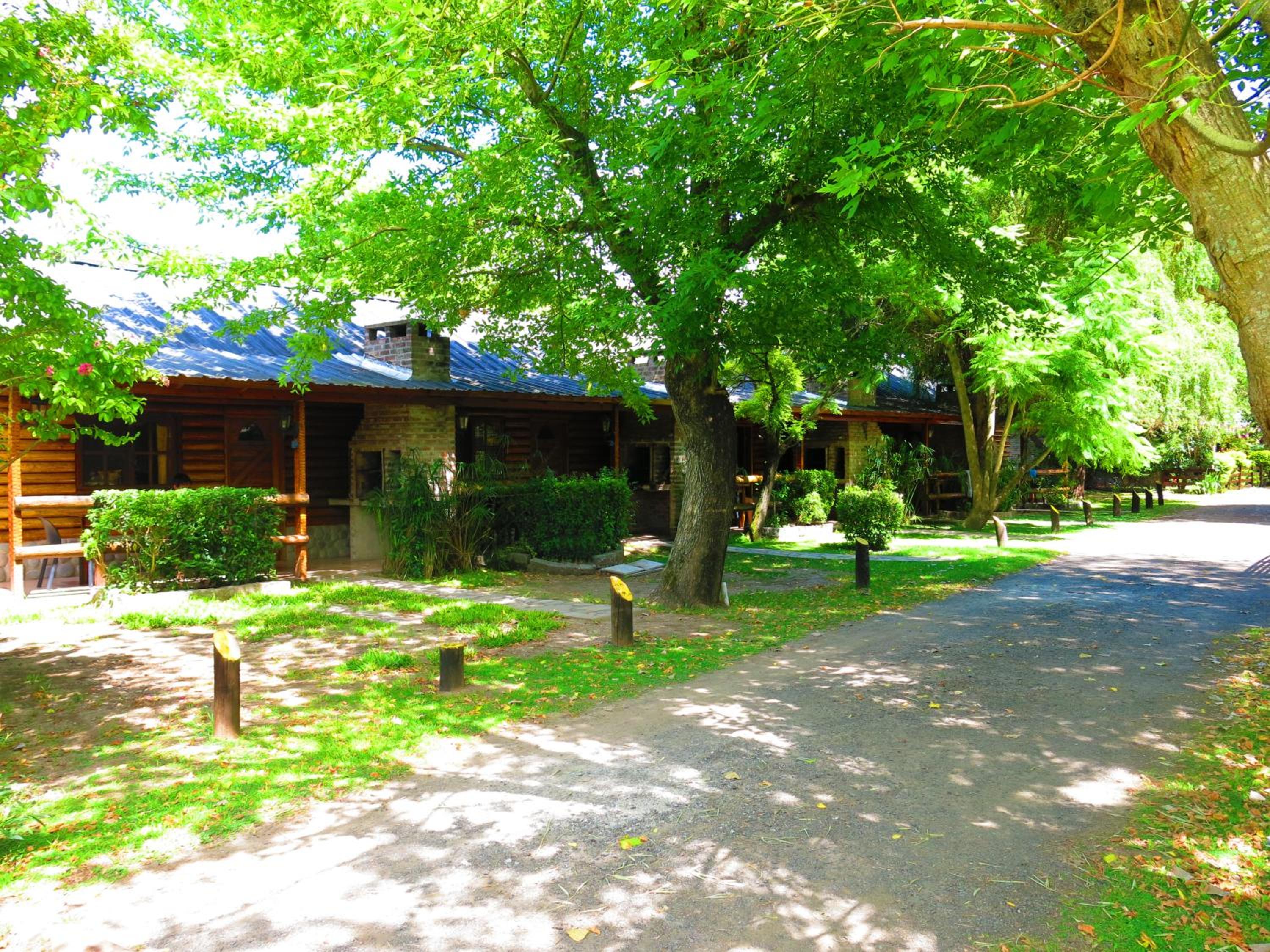 Los Plátanos cabañas & suites