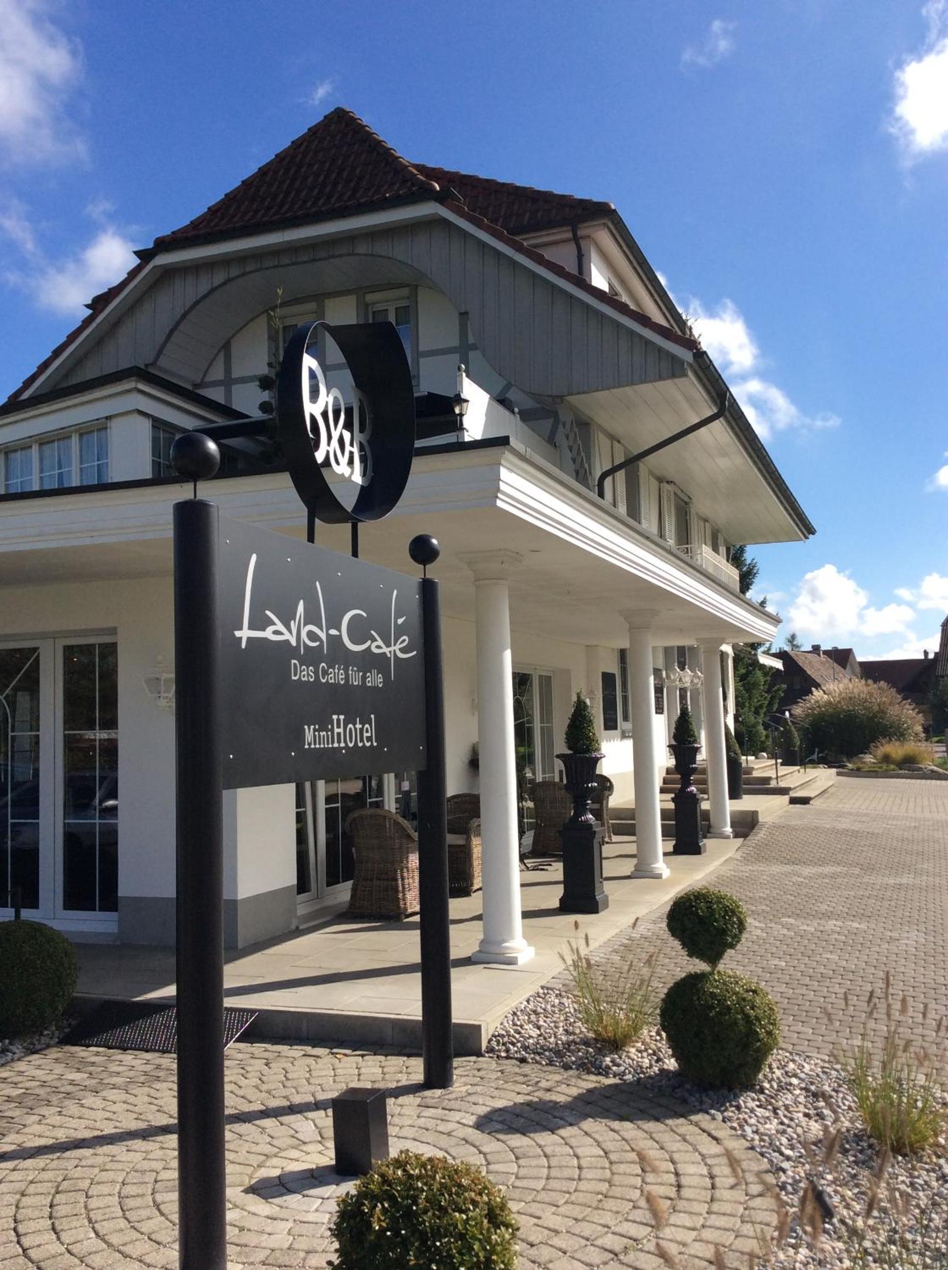Aebis Landhotel