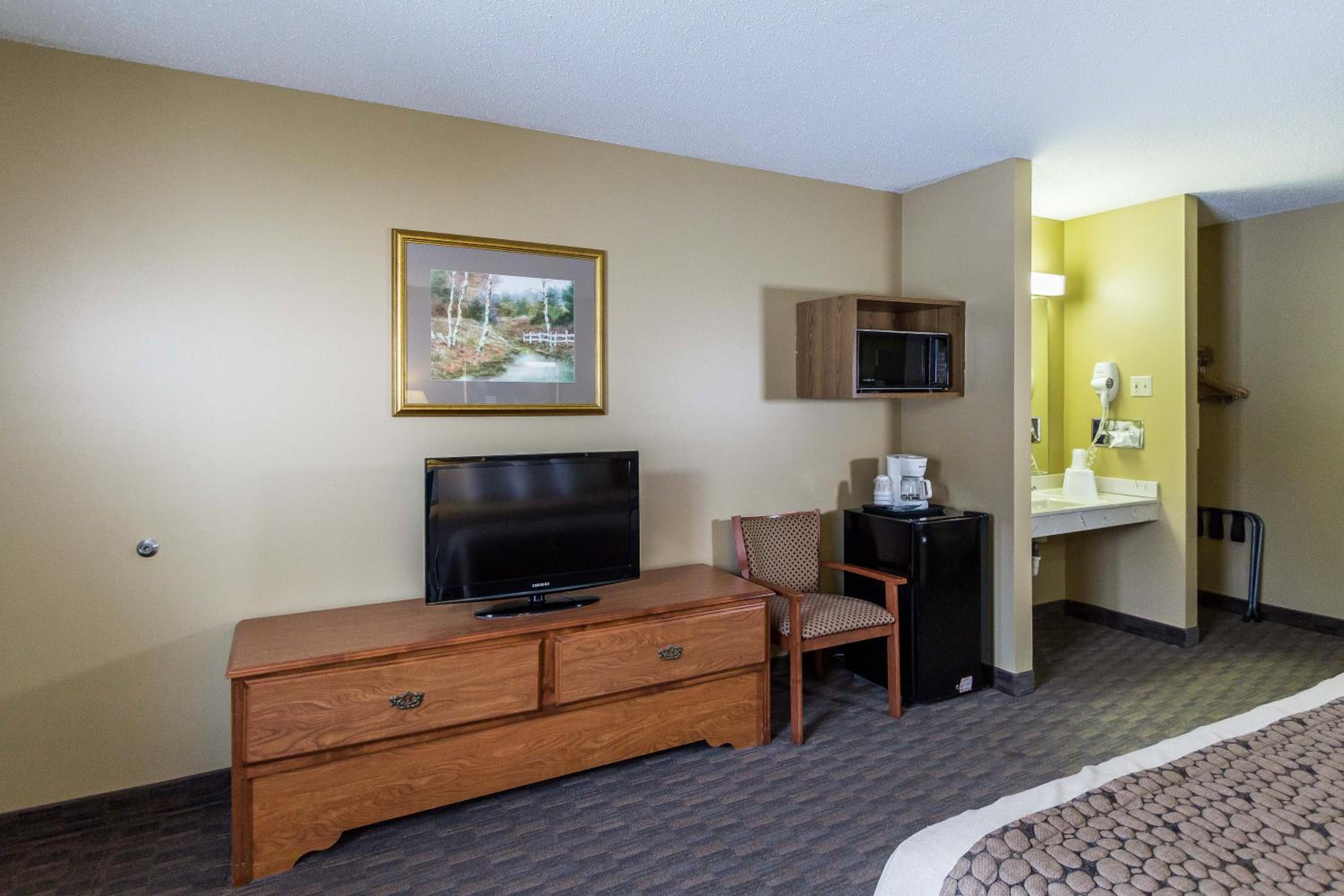 Pierre Vacations - Governors Inn a Travelodge by Wyndham - Property Image 47