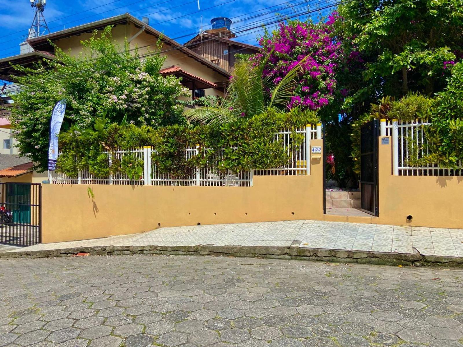 Apartamento com vista panorâmica em Bombas