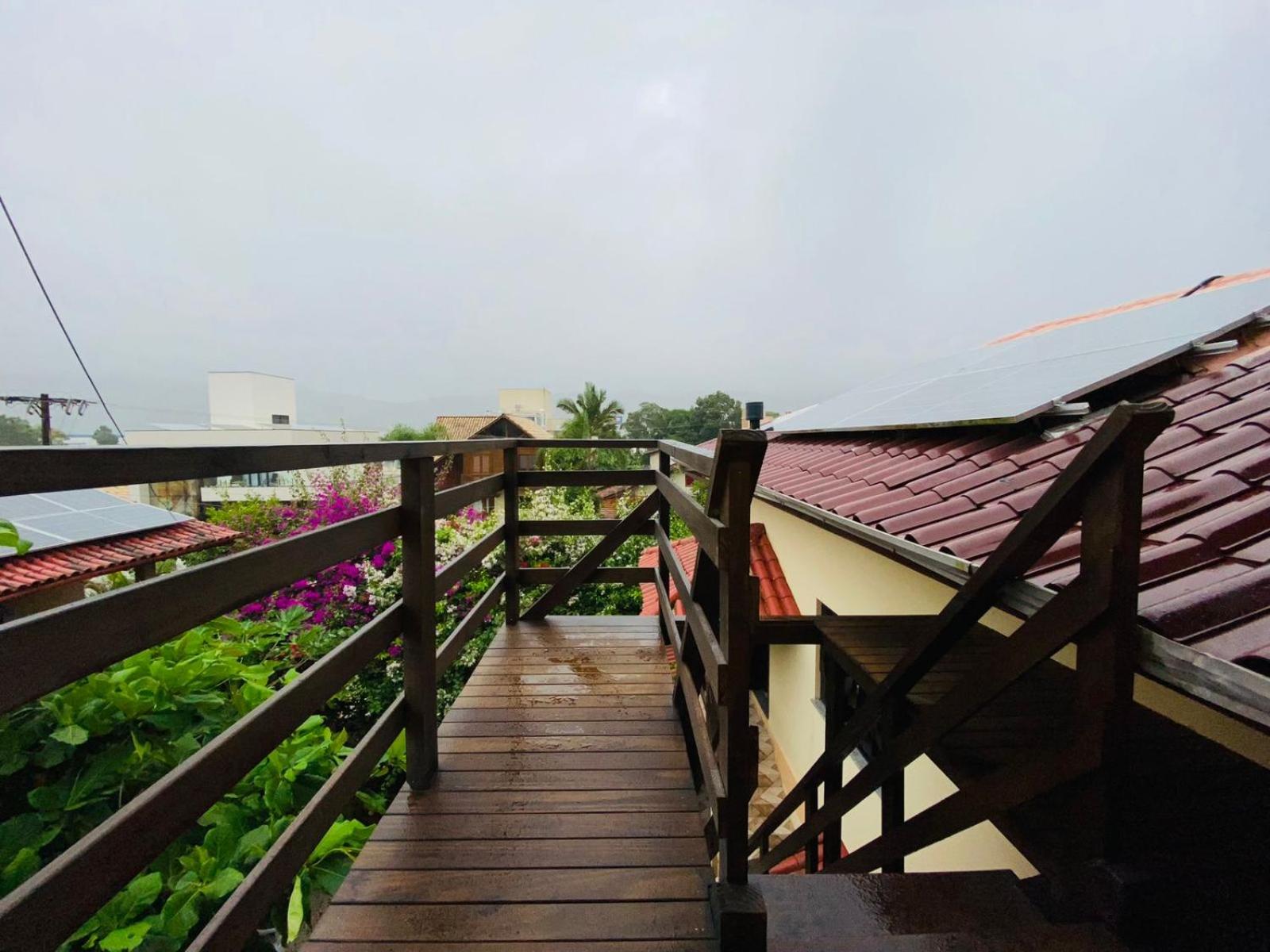 Apartamento com vista panorâmica em Bombas