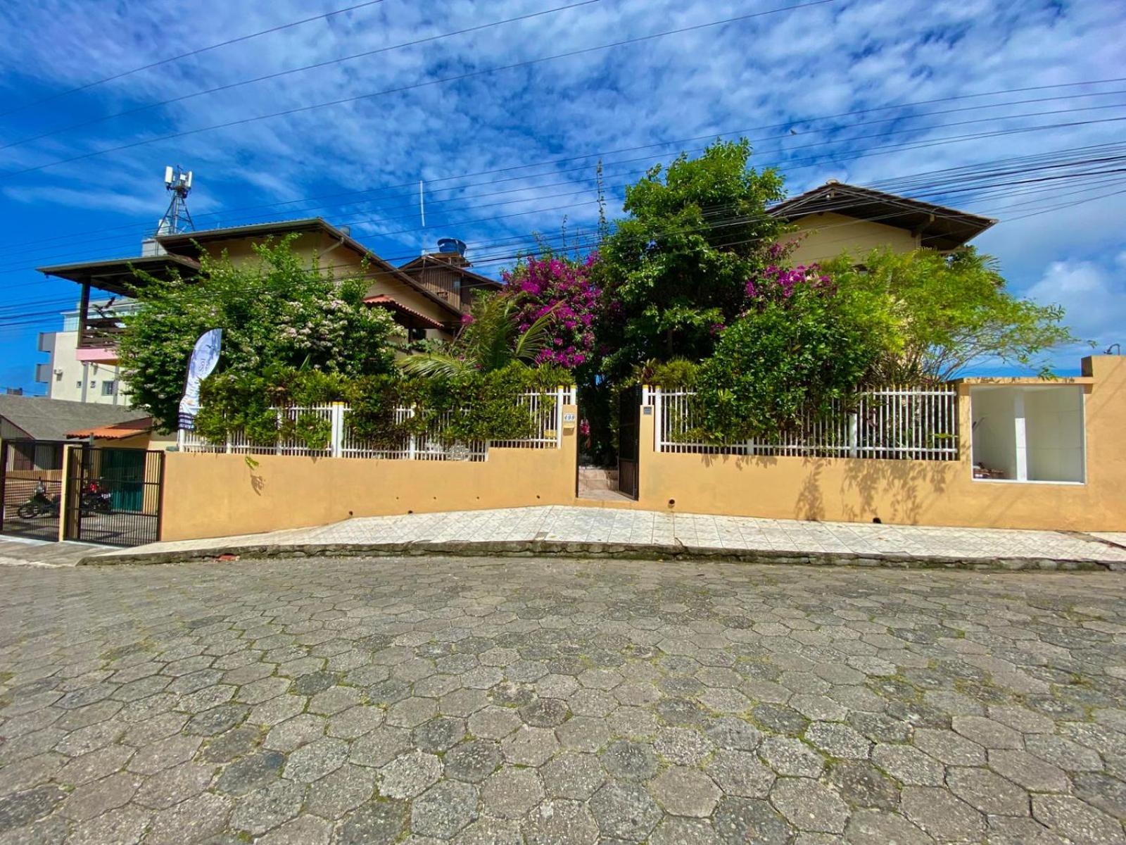 Apartamento com vista panorâmica em Bombas