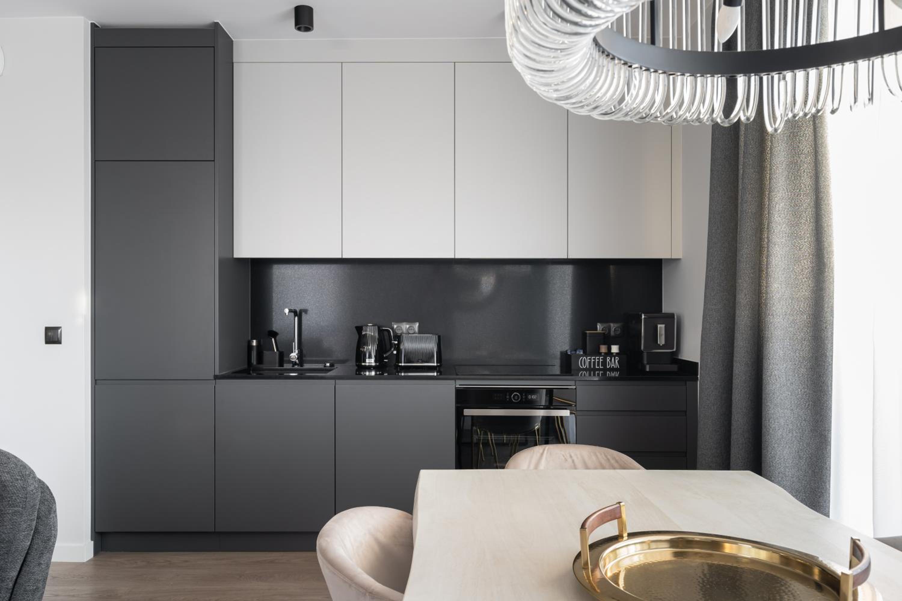 Scala Suites with Parking by Lion Apartments