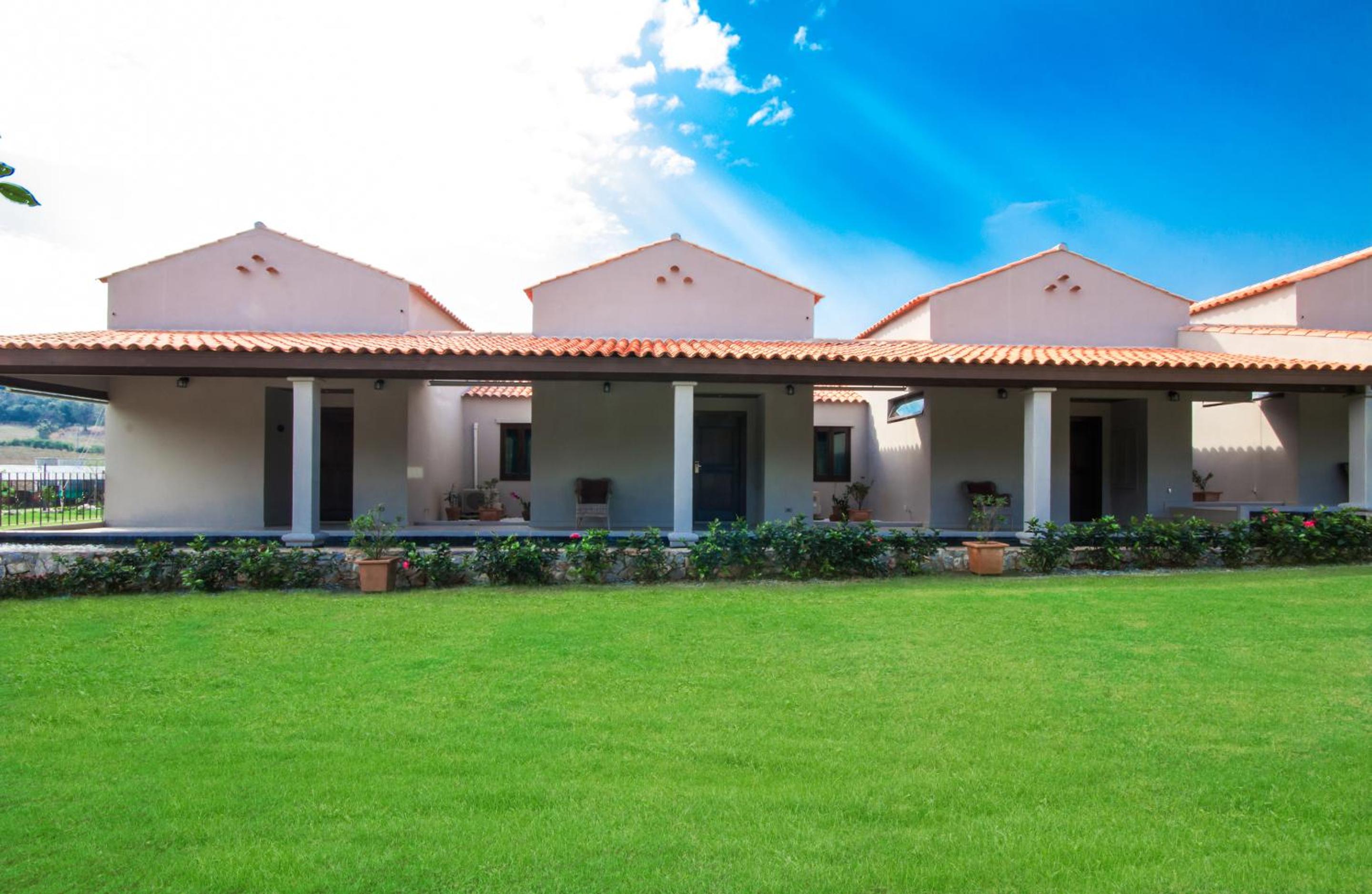 Mela Garden Retreat Cottage