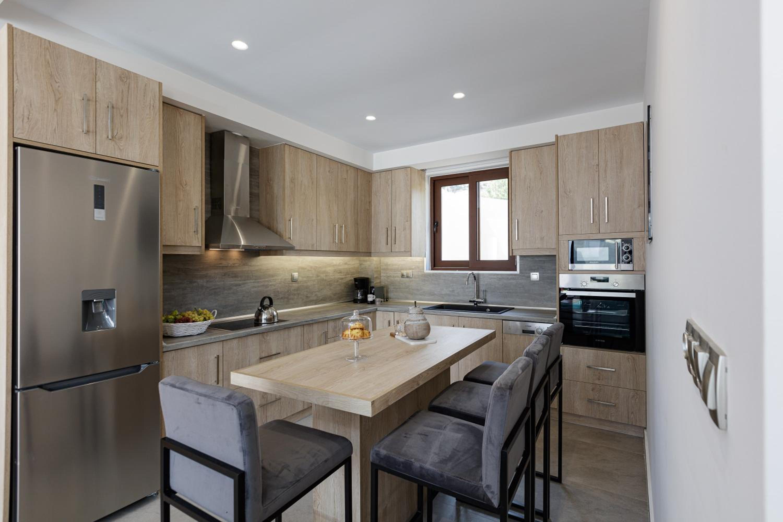 Villa Fotinou Heated Pool & Free Bikes awaits