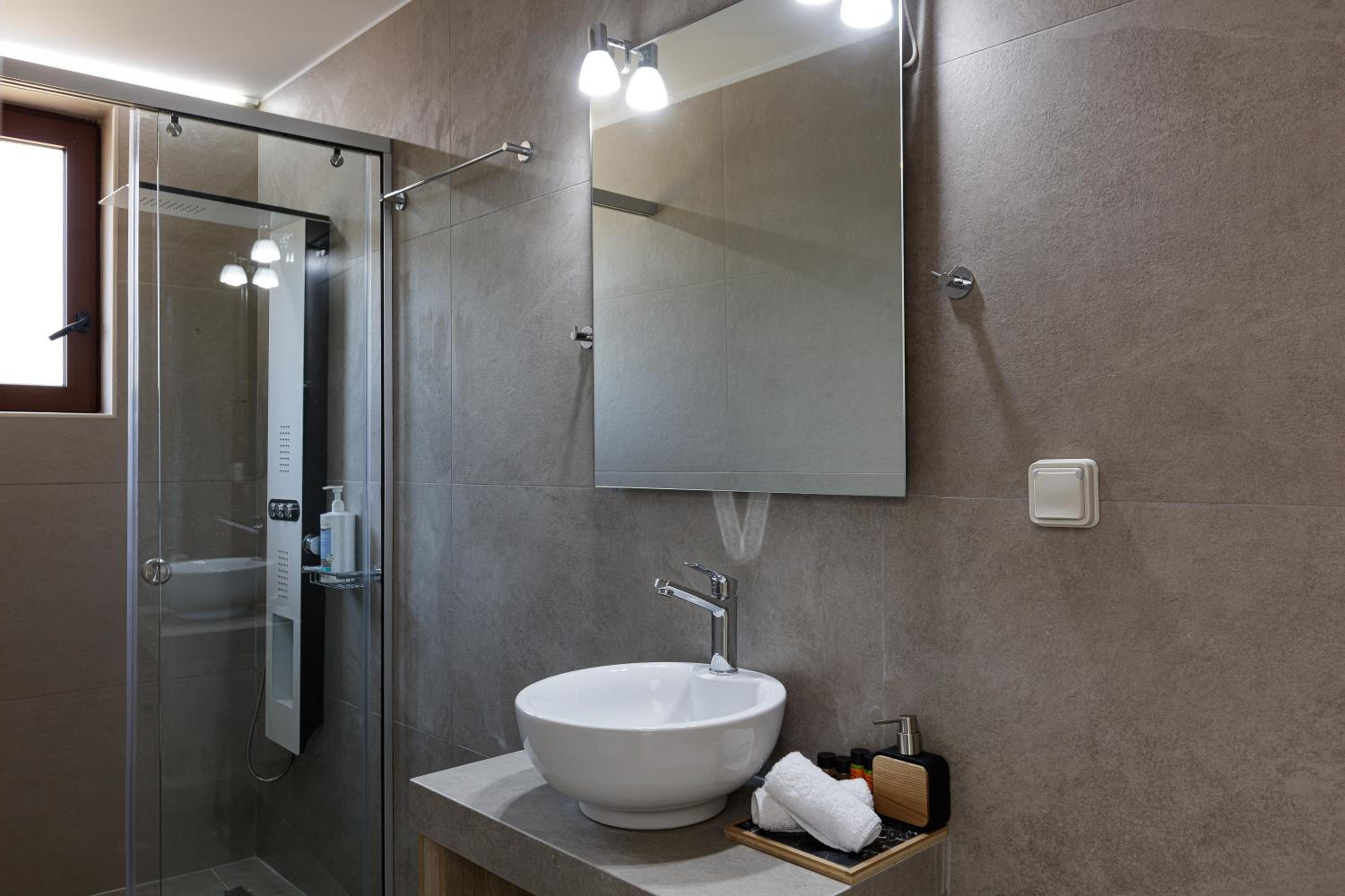 Villa Fotinou Heated Pool & Free Bikes awaits