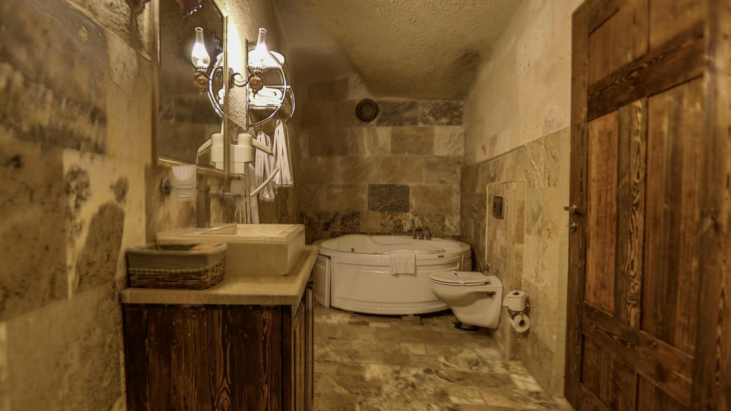 Hidden Cave Hotel - Image 132