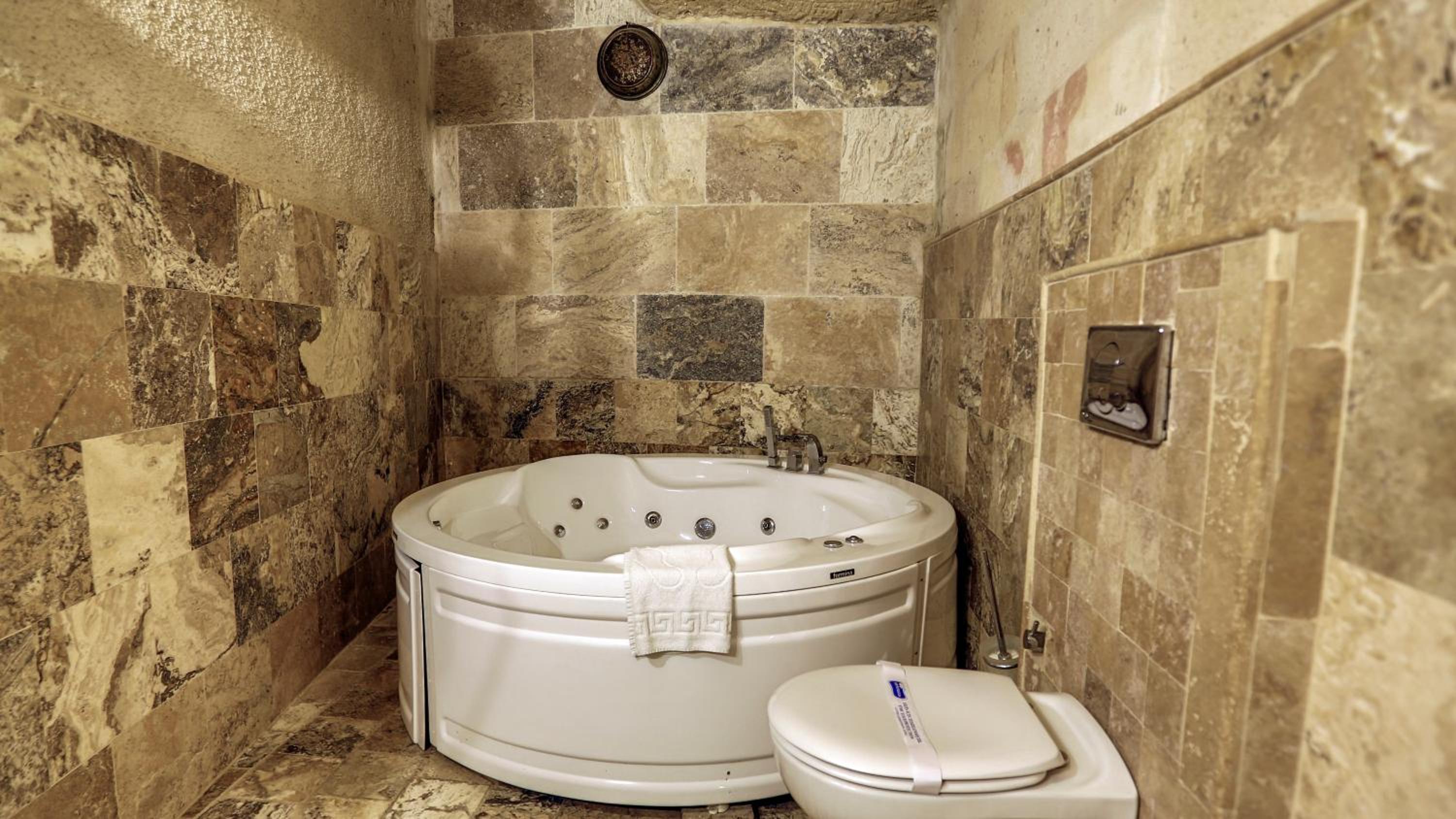 Hidden Cave Hotel - Image 133