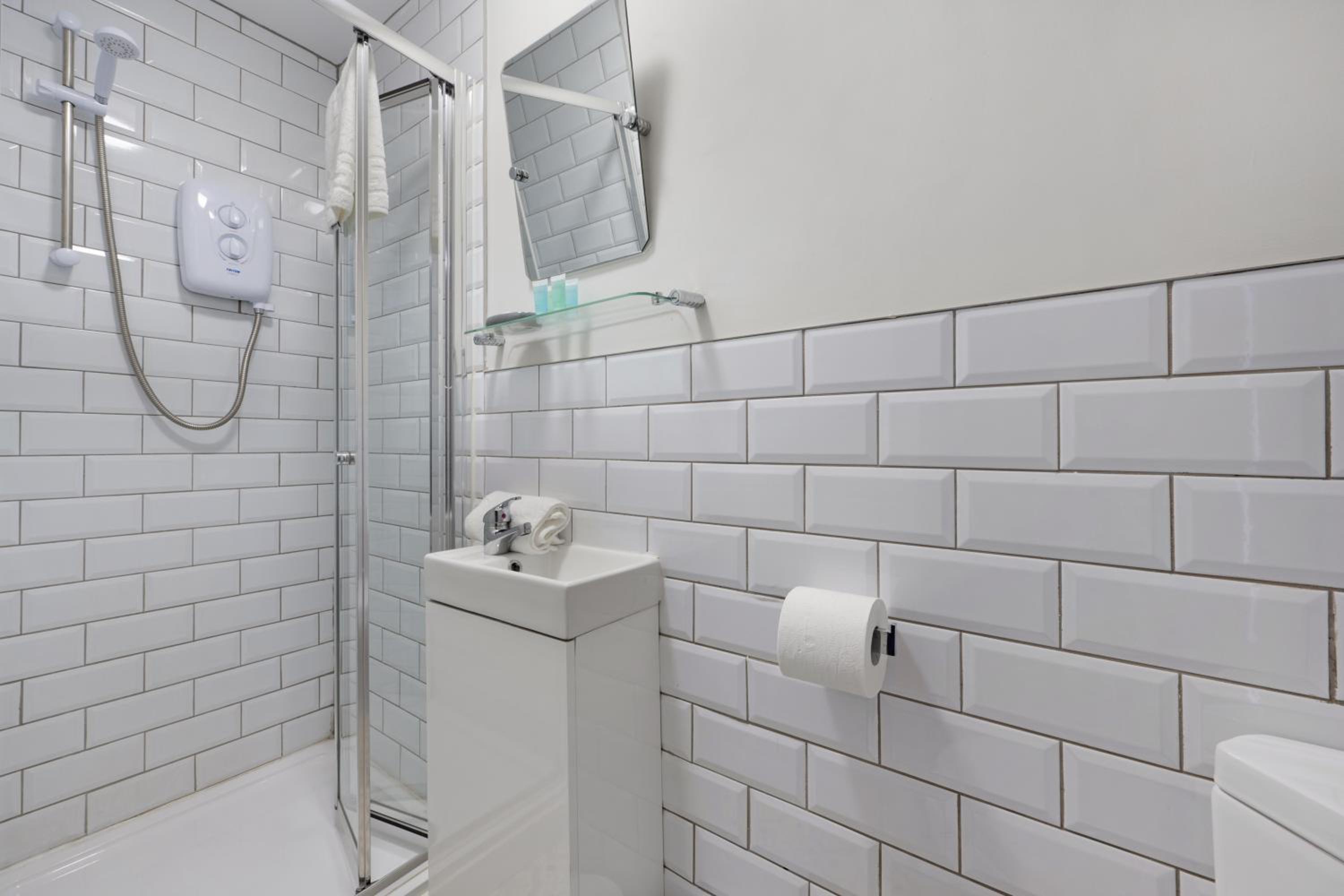 Burnand House - Air Host & Stay - Sleeps 9