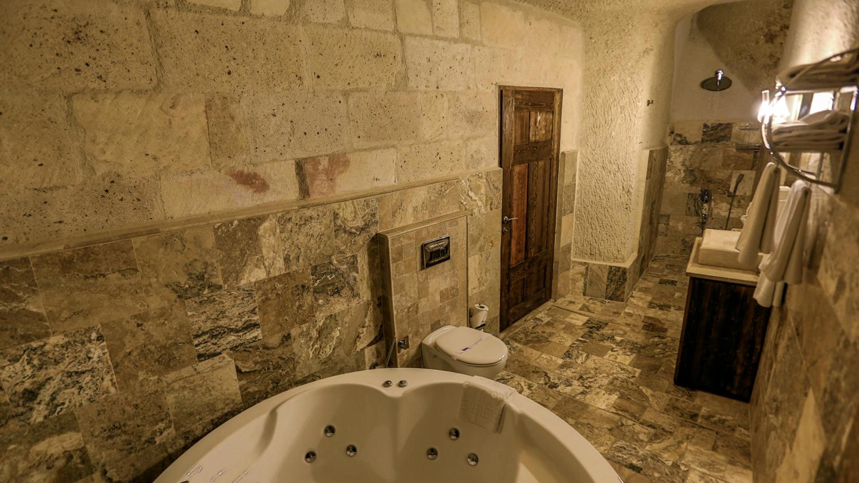 Hidden Cave Hotel - Image 134