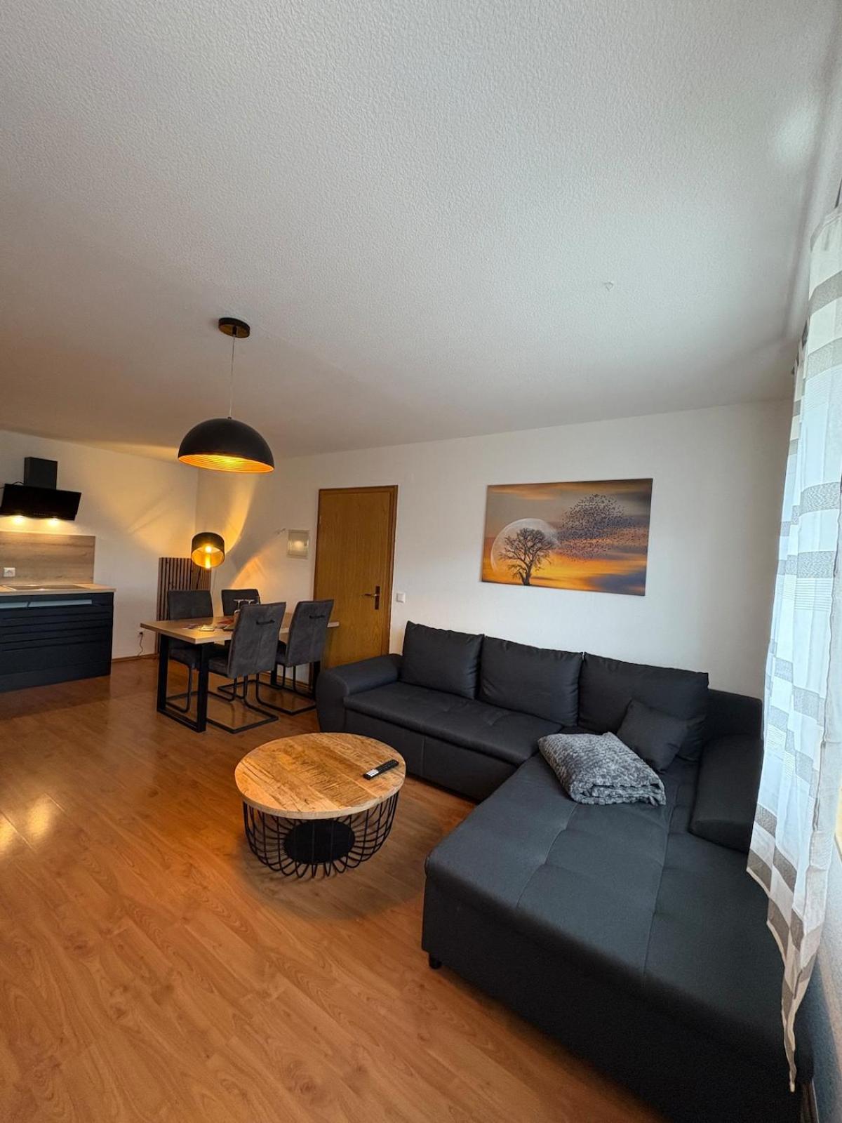 Modernes Serviced Apartment - FeWo Franken Idyll