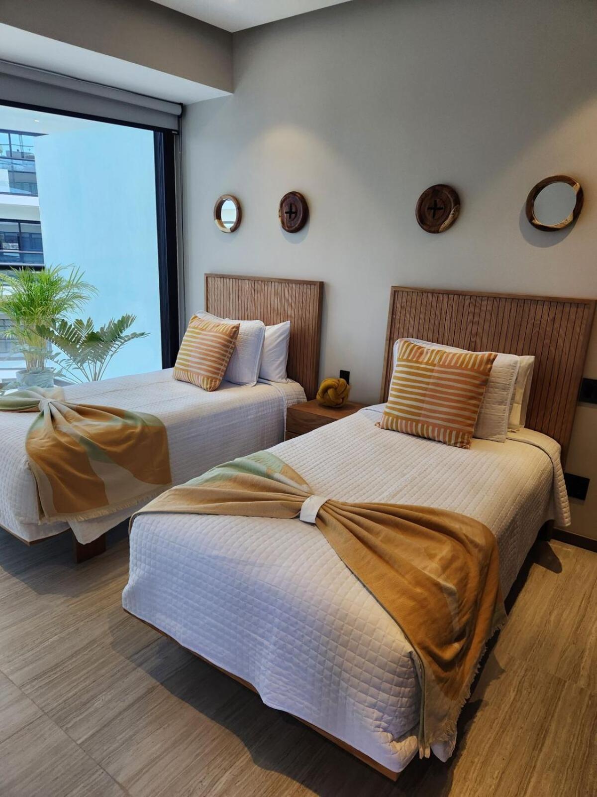 Beautiful 2Bed 2Bath Beach Apt in Cruz de Huanacaxt