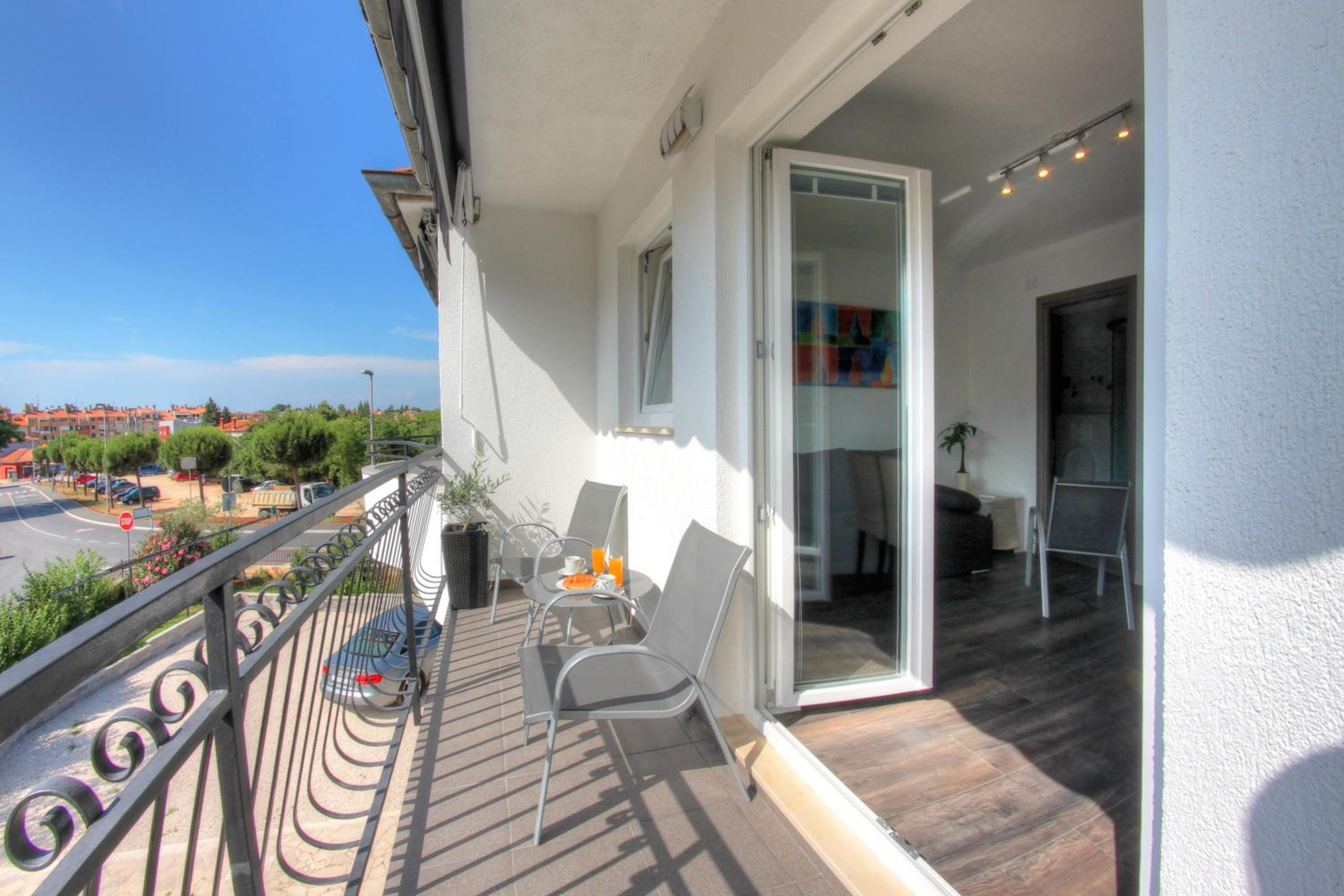 Apartments Nebuloza