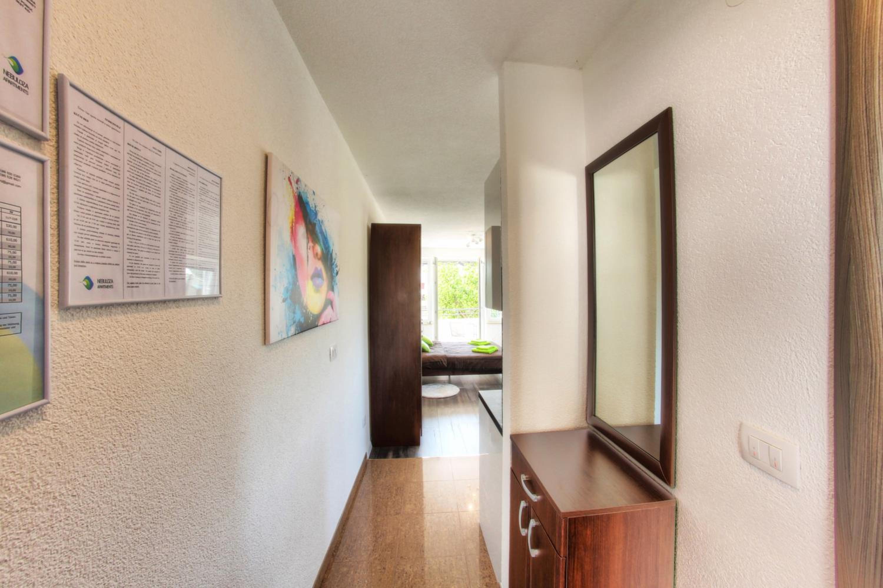 Apartments Nebuloza