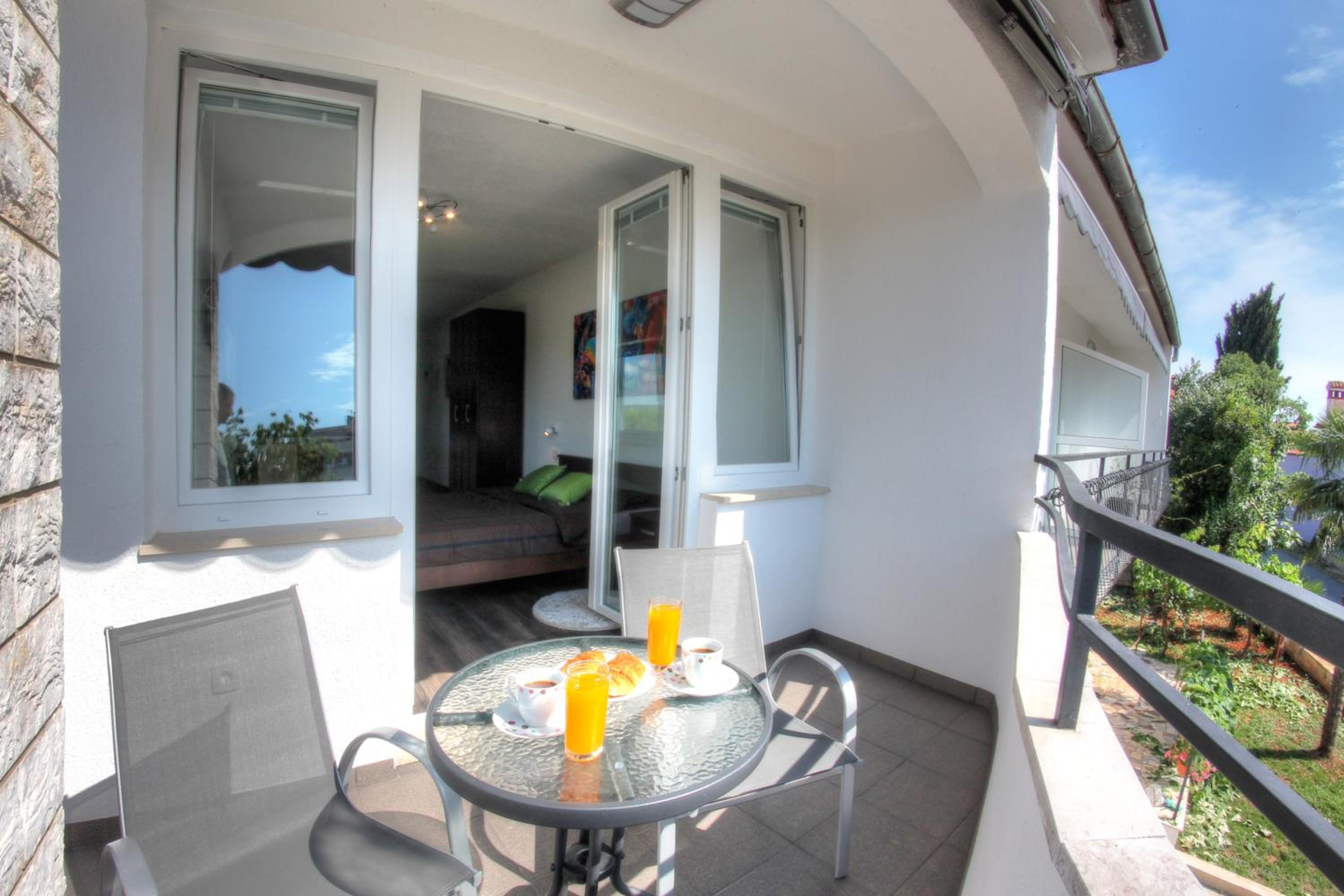 Apartments Nebuloza