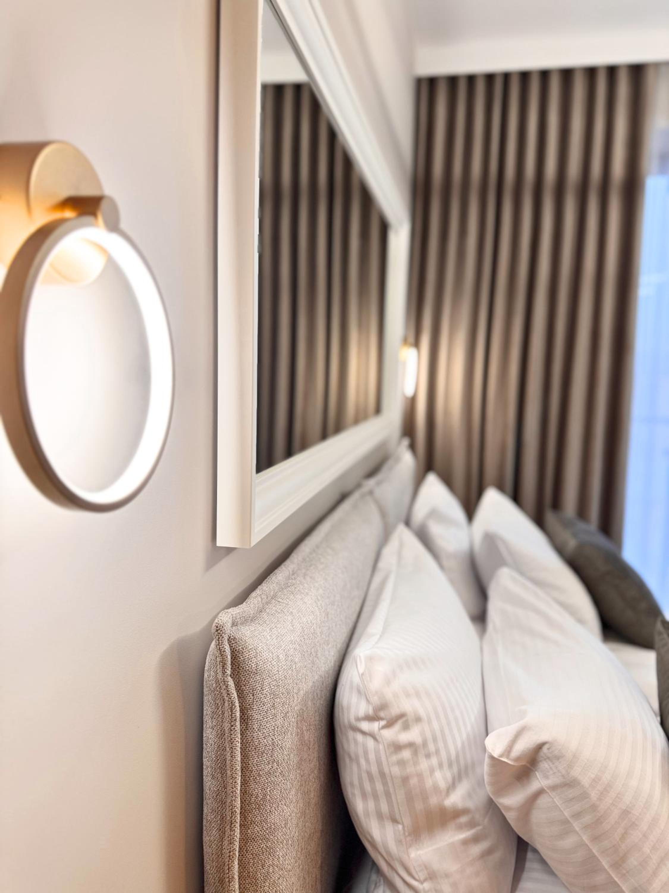 Roosevelta Residence Apartments - przy OFF Piotrkowska, FV - Klimatyzacja - WiFi, Orientarium, Atlas Arena, HopaLupa, Aquapark Fala, EC1