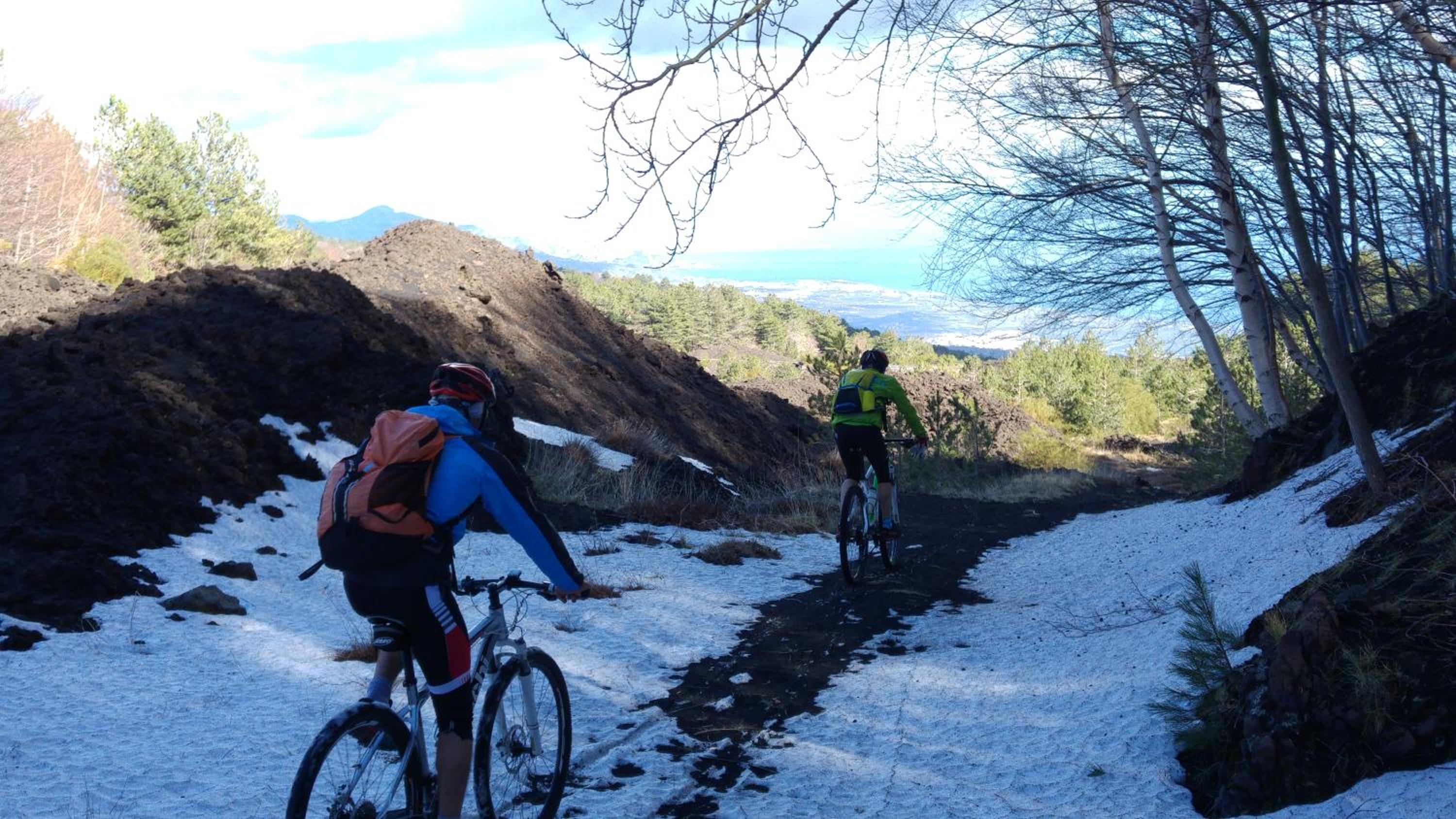 Etna Bike Holiday photo 3
