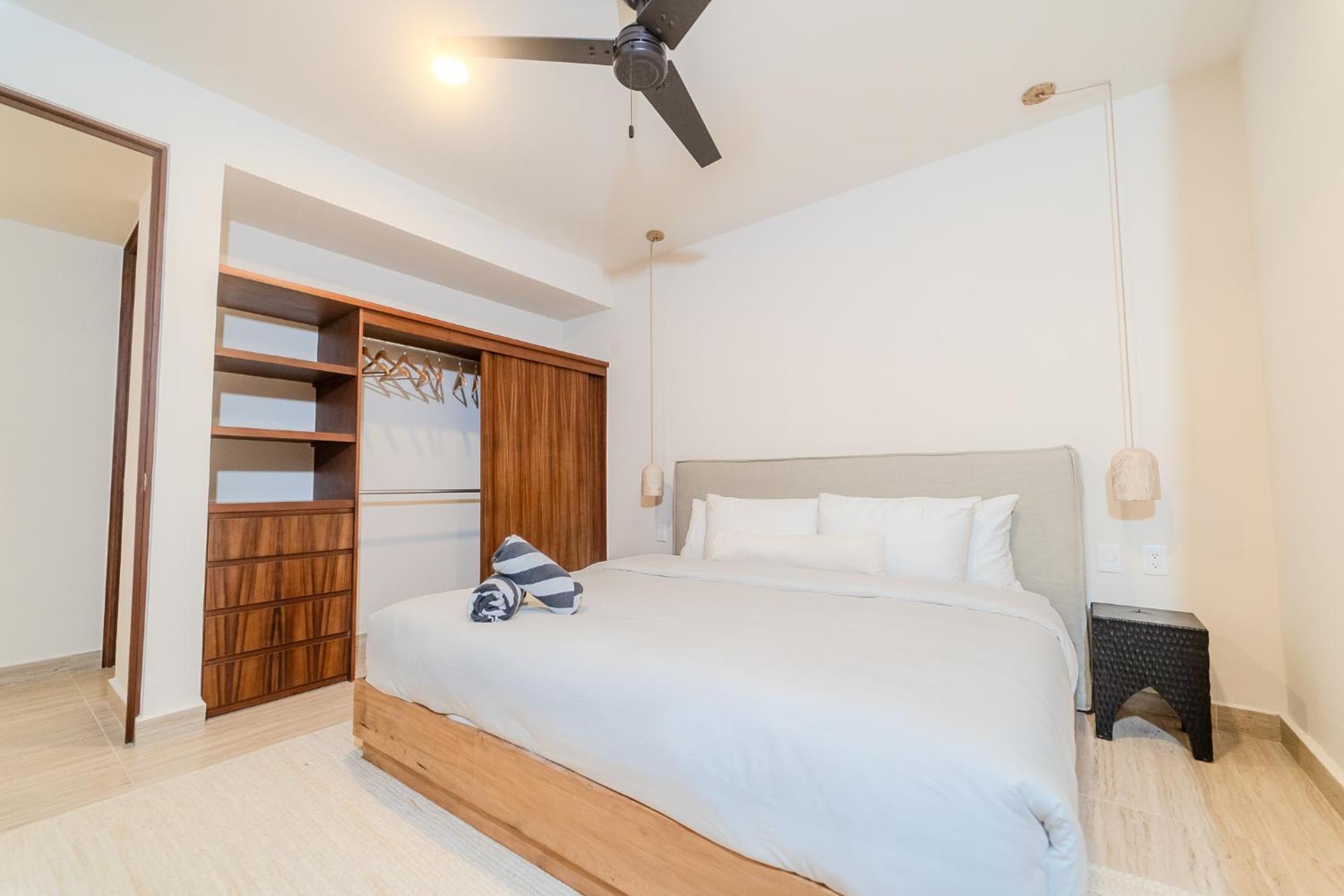 Tropical 2 Bedroom | Private Balcony & Rooftop | Casago