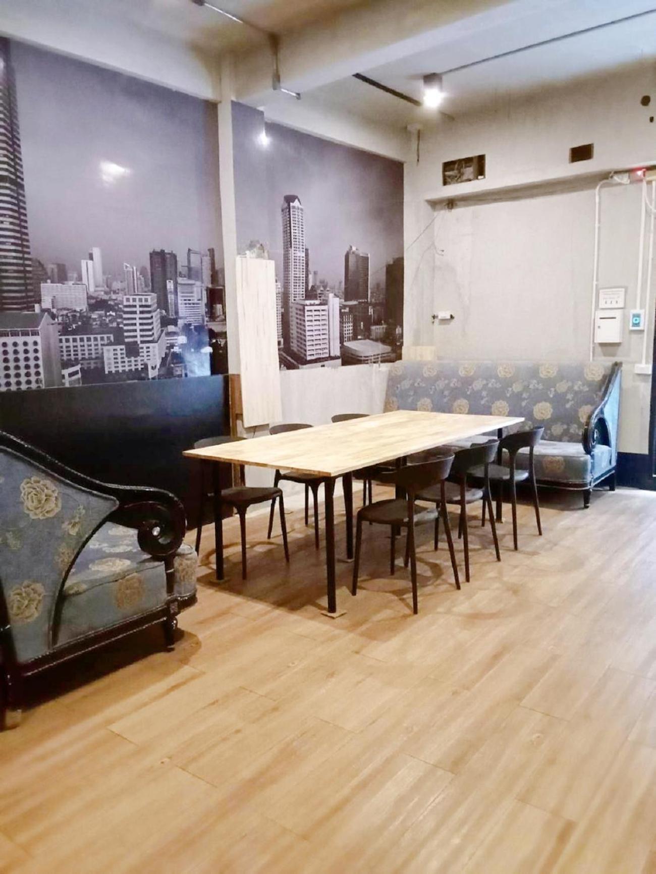 GO INN Silom BTS Surasak สถานีสุรศักดิ์