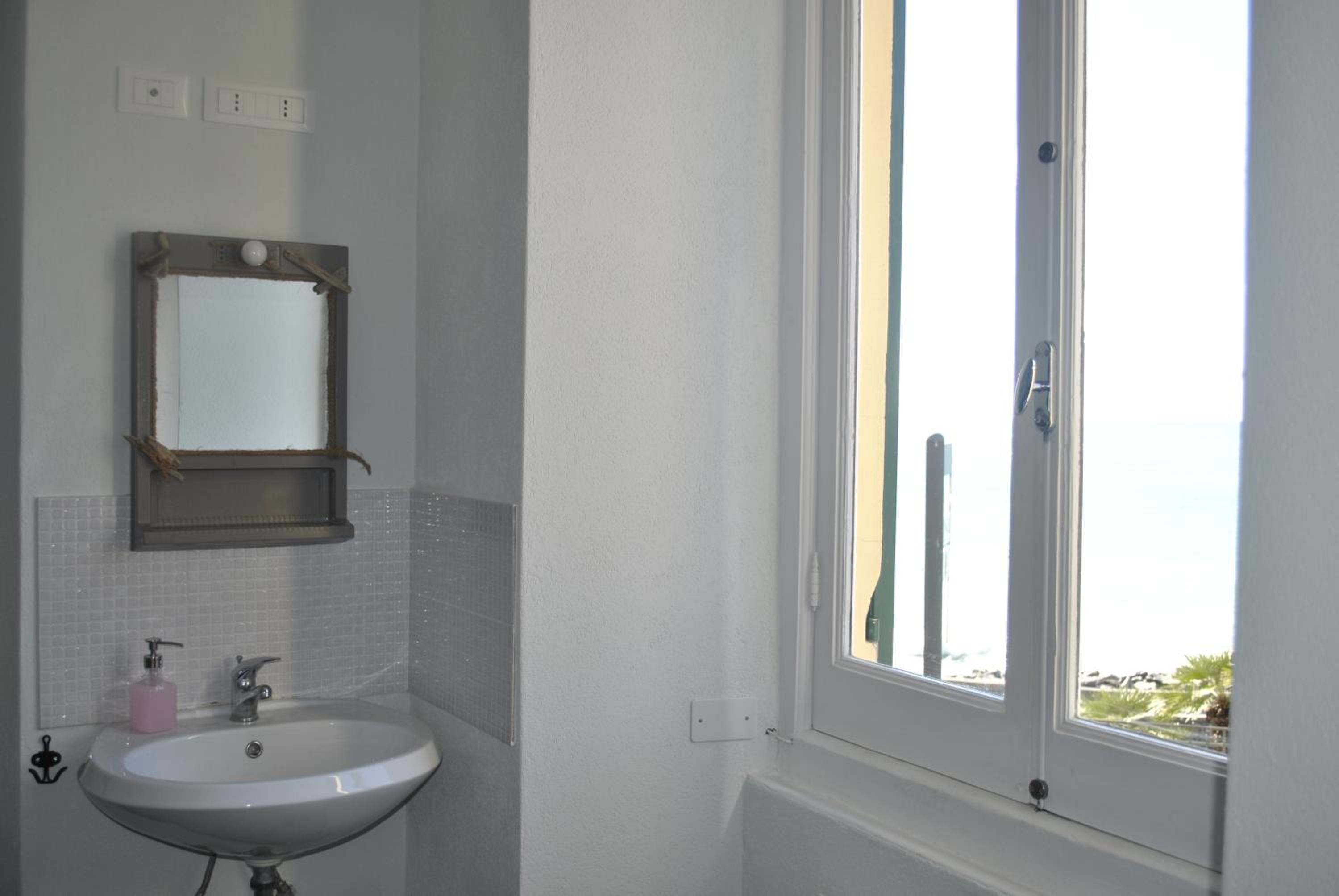 Al Piccolo Scoglio - Room & Breakfast