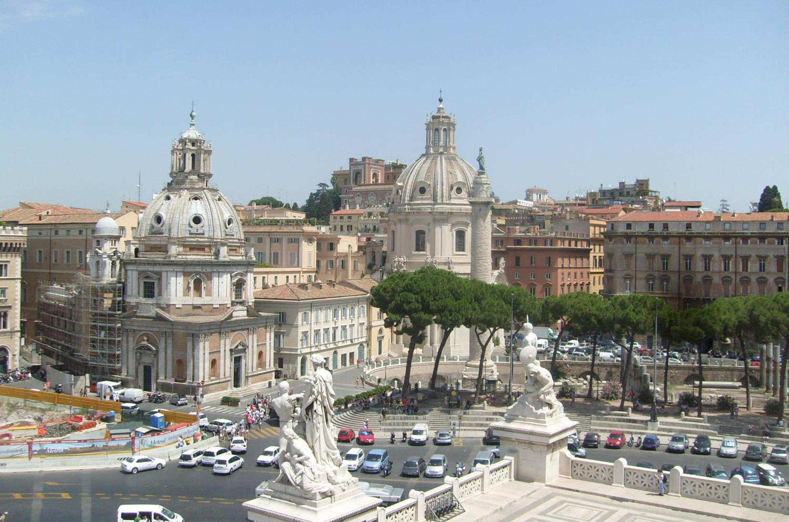 Viale del Colosseo