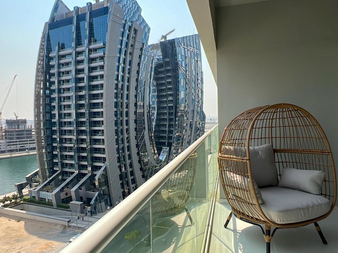 Keyrock Living - 1BR at Reva Residence with Lake View