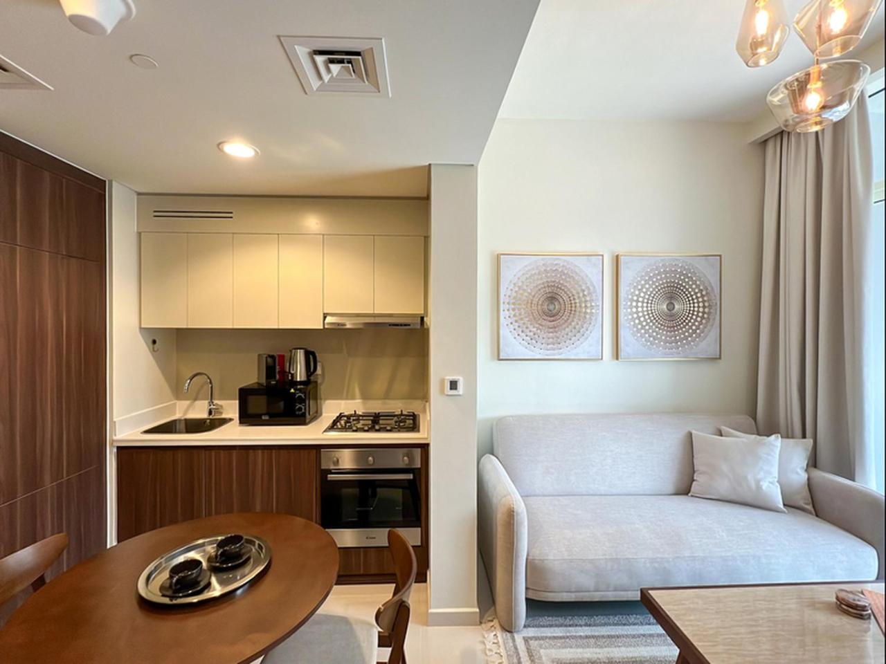 Keyrock Living - 1BR at Reva Residence with Lake View