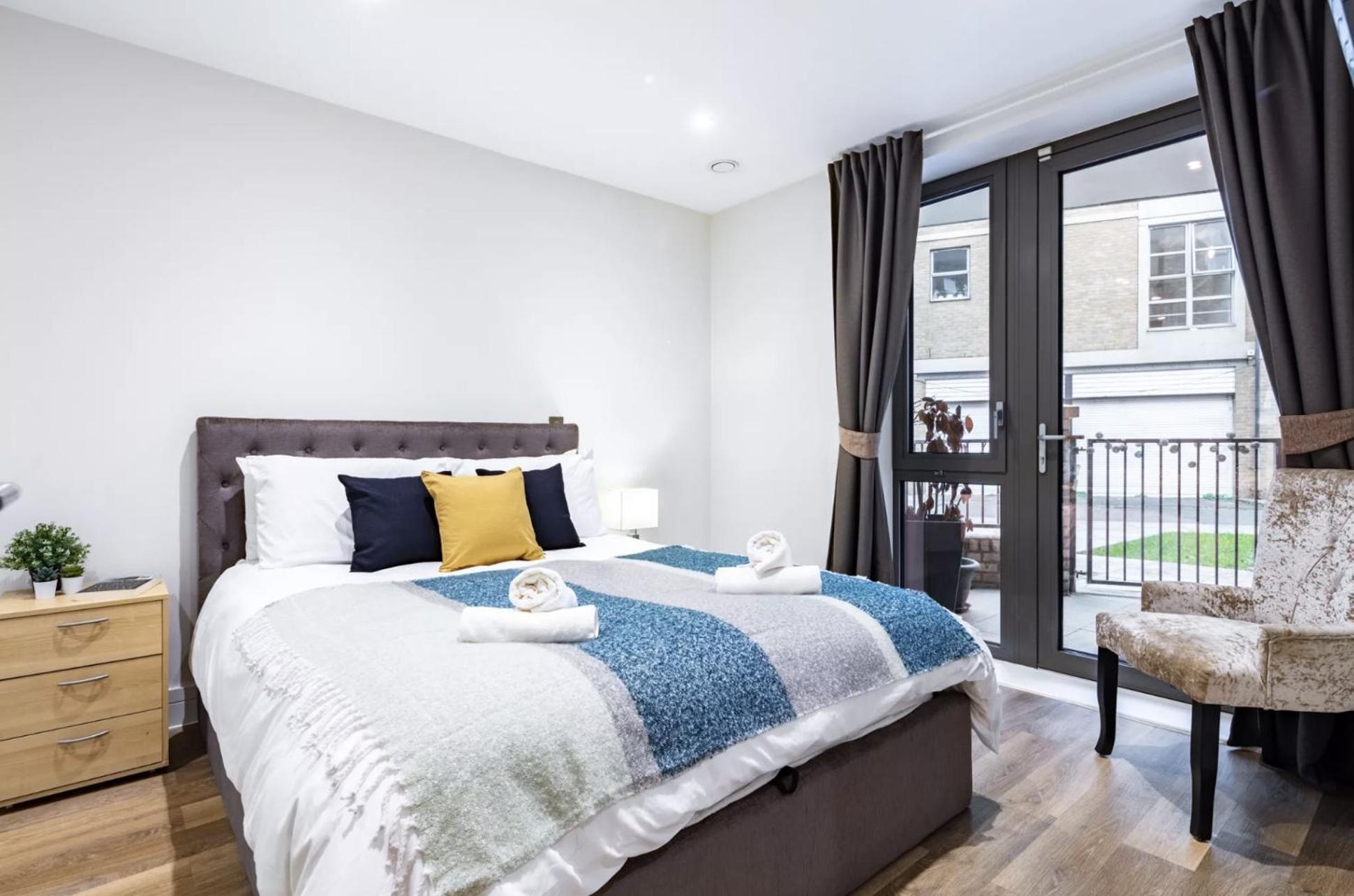 Modern new-built 1 Bedroom Apt in heart of LDN