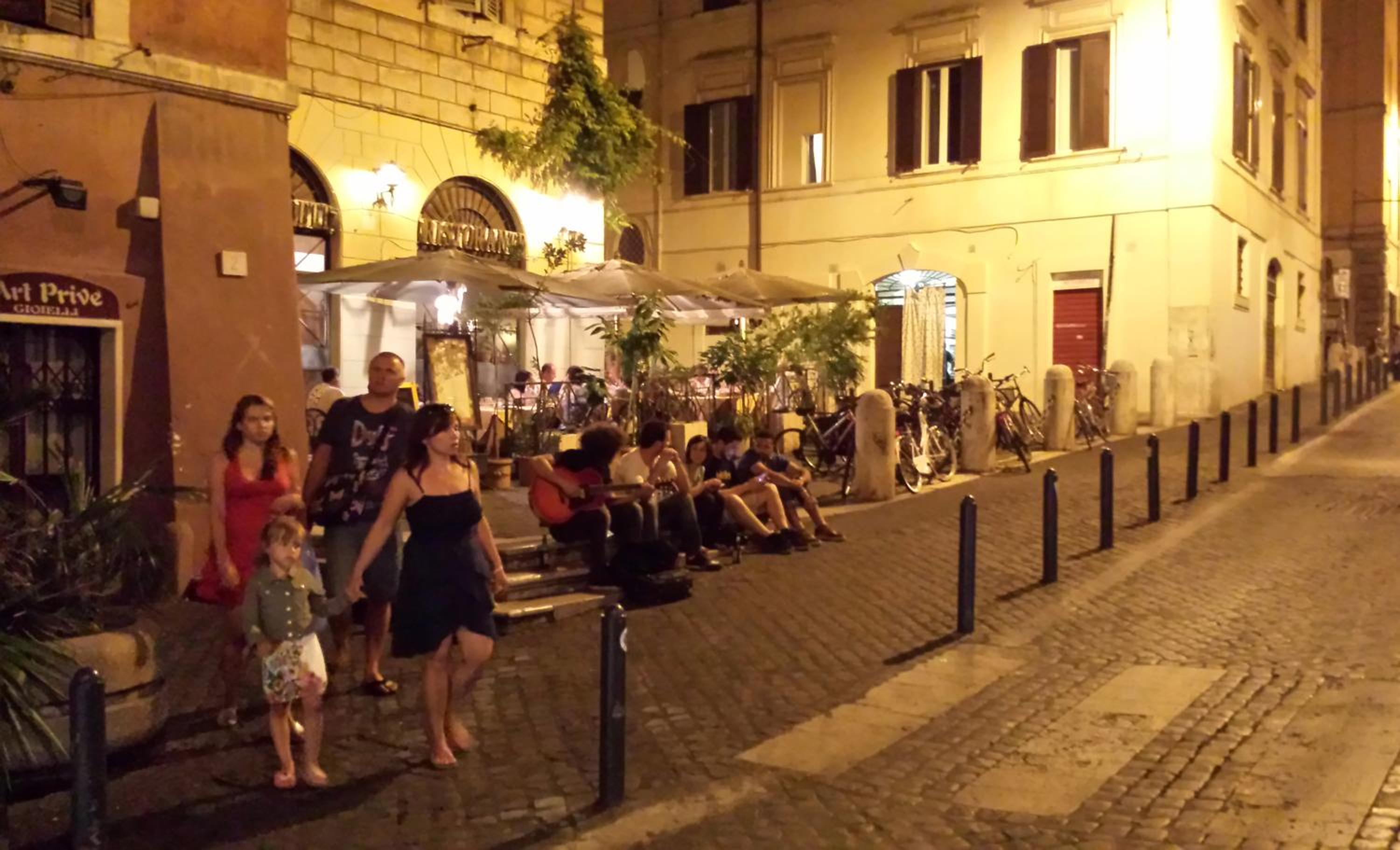Viale del Colosseo