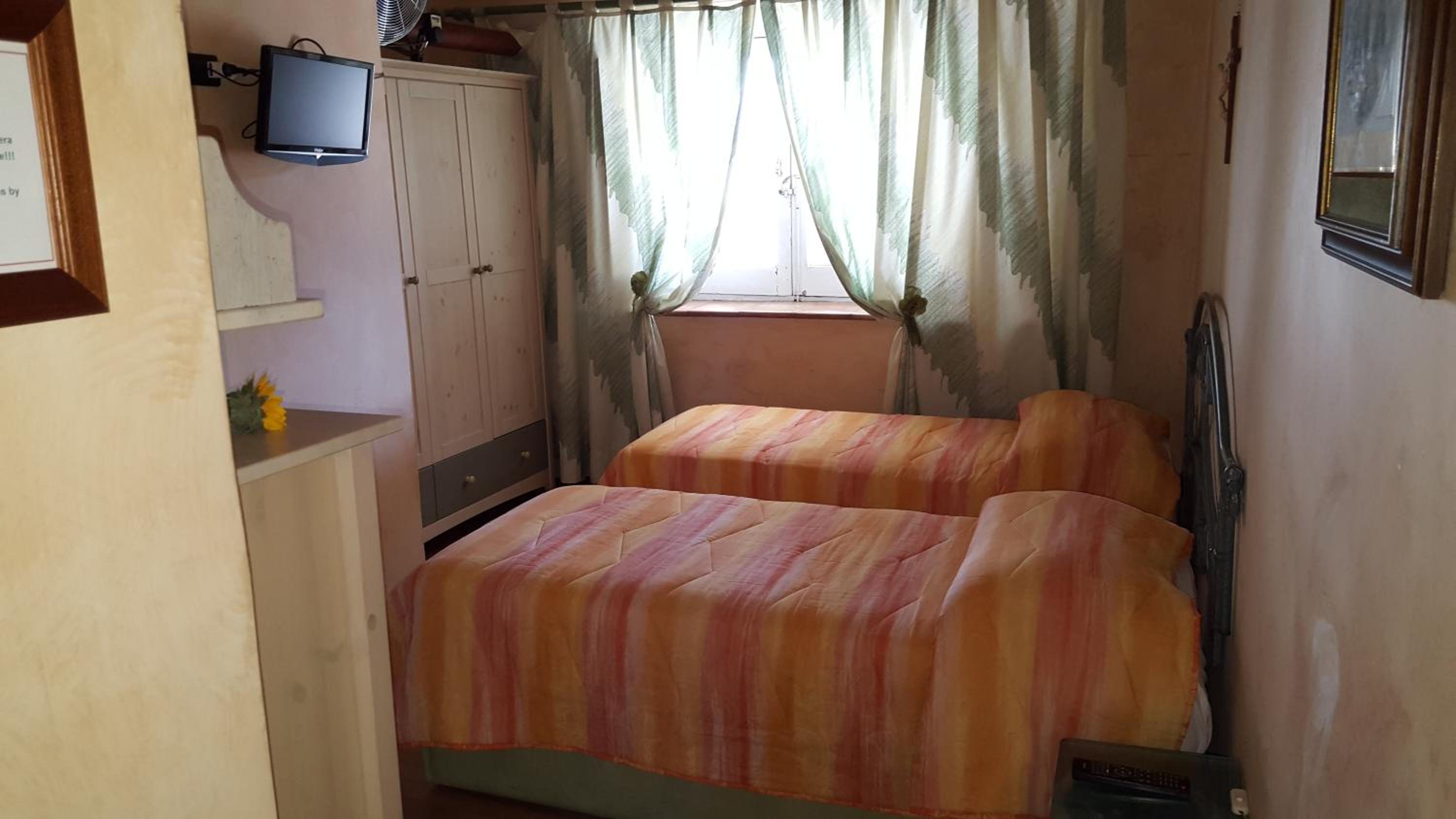 B&B Carolina Plebiscito R.