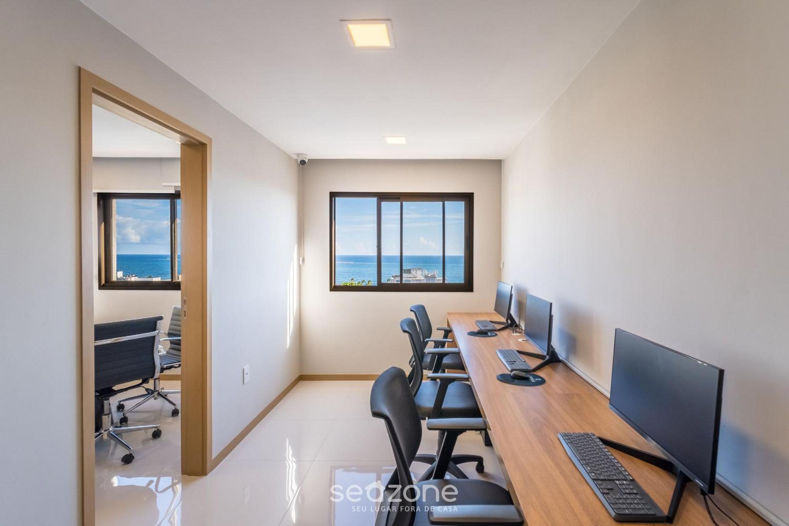 Apartments in Building with Gym in Ondina SSA – HOA