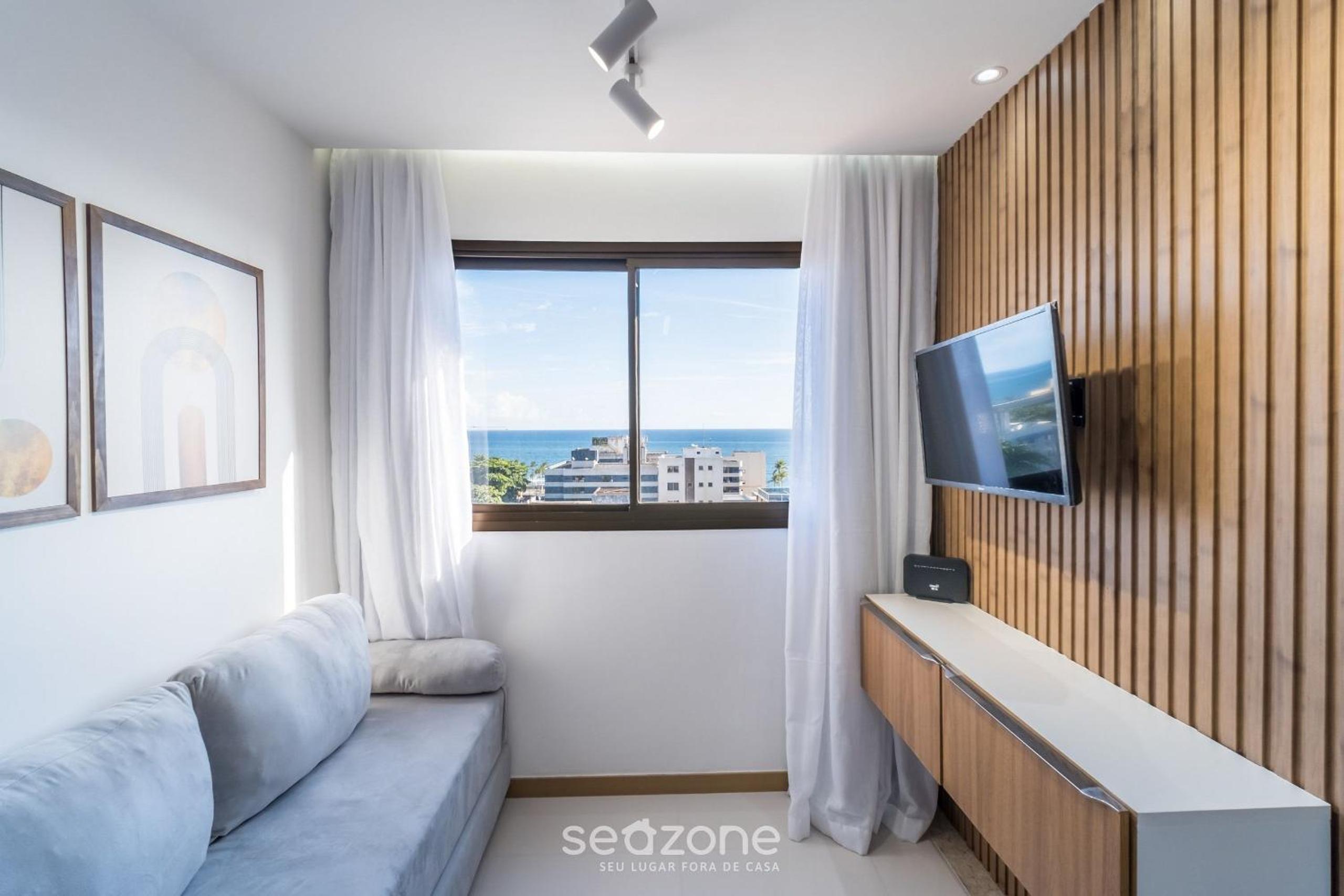 Apartments in Building with Gym in Ondina SSA – HOA
