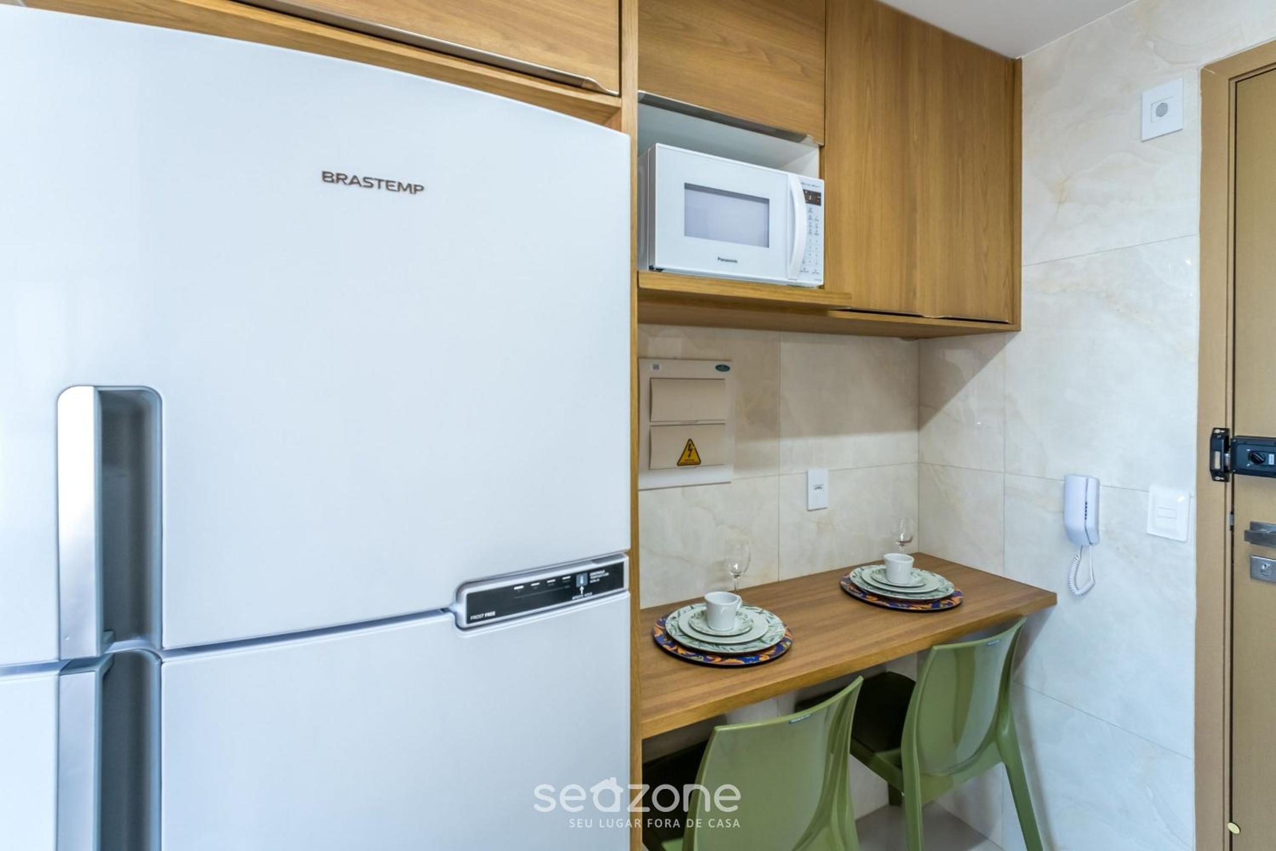 Apartments in Building with Gym in Ondina SSA – HOA