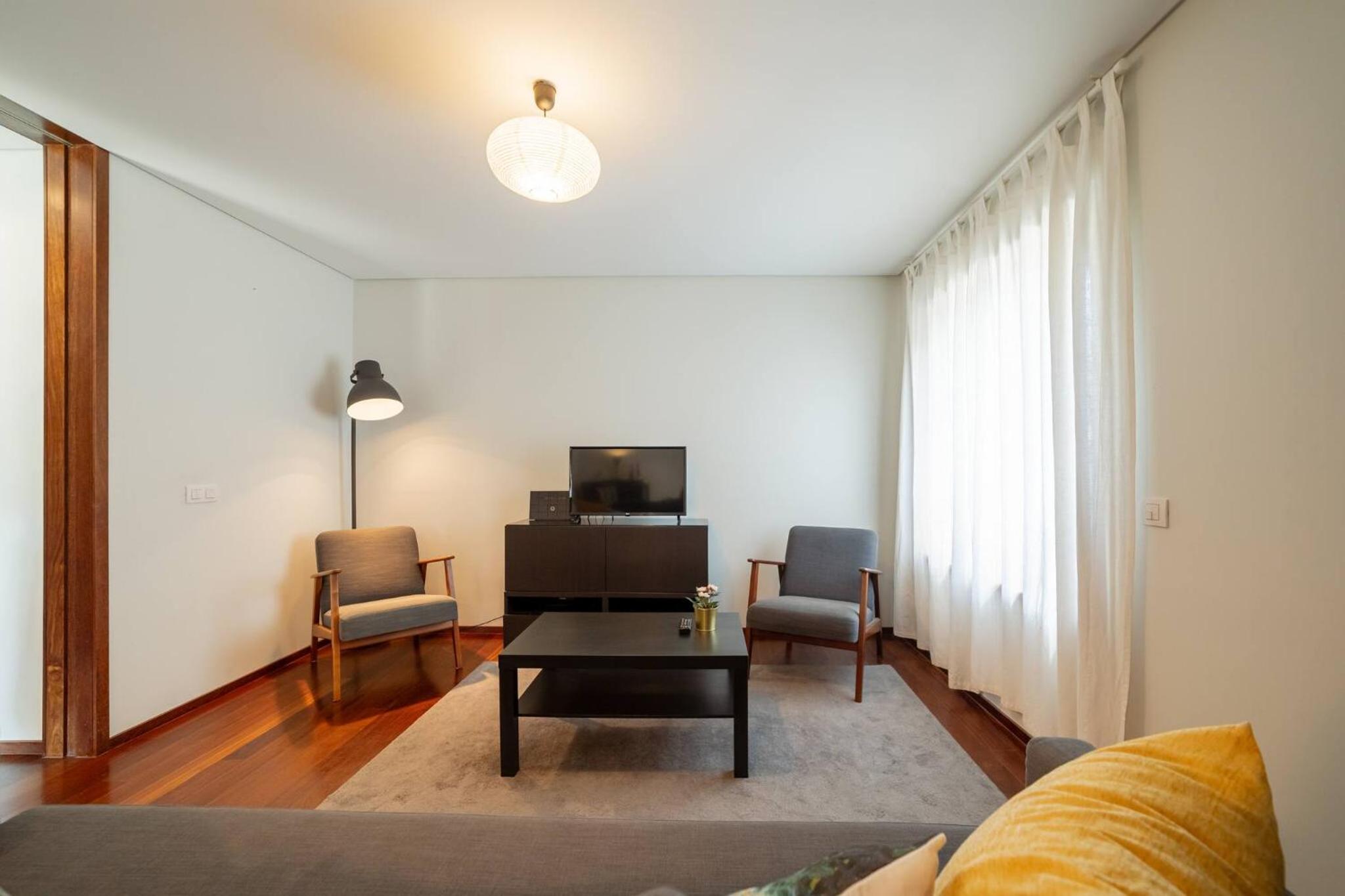 Modern Cedofeita by Hosty
