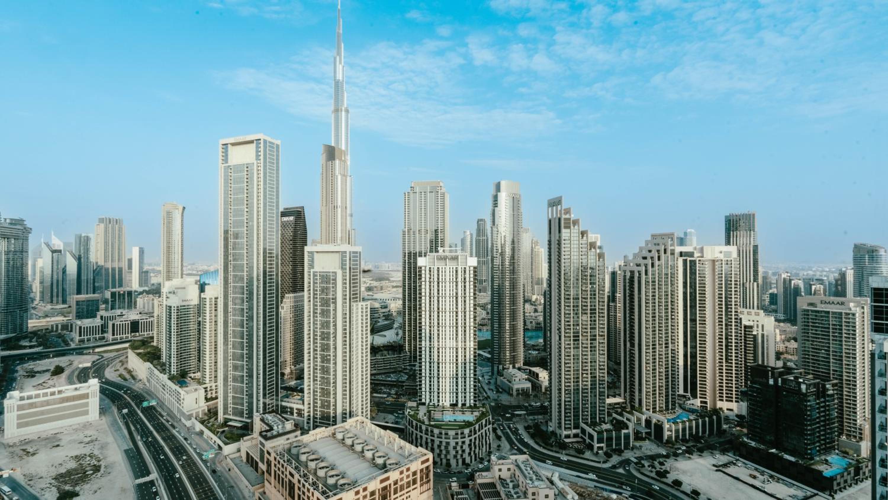 3BR Paramount Downtown - Burj Khalifa View